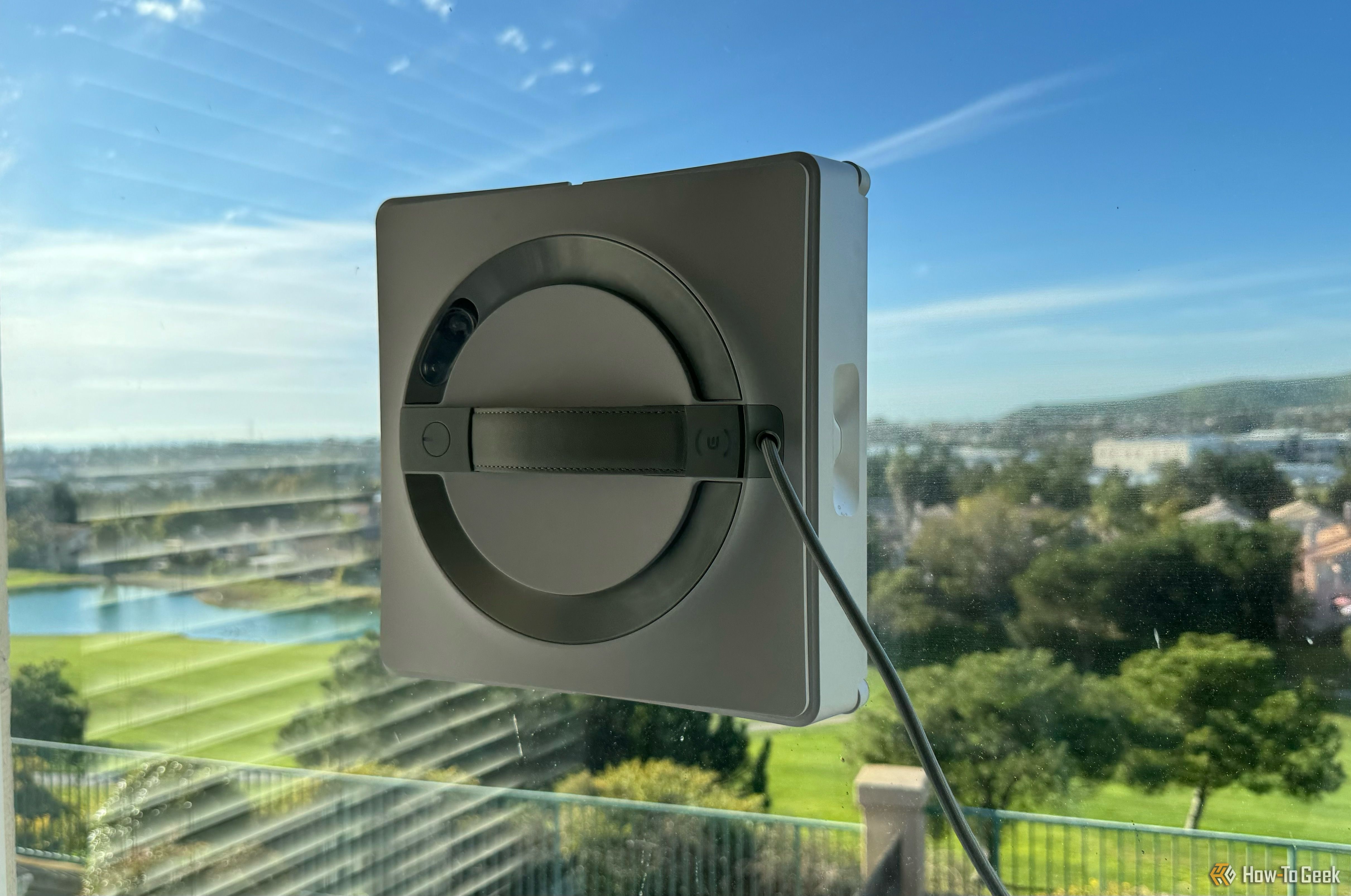 ECOVACS WINBOT W2 OMNI 本体 レンタル] ECOVACS 窓掃除ロボット WINBOT W2 OMNI - Rentio[レンティオ]