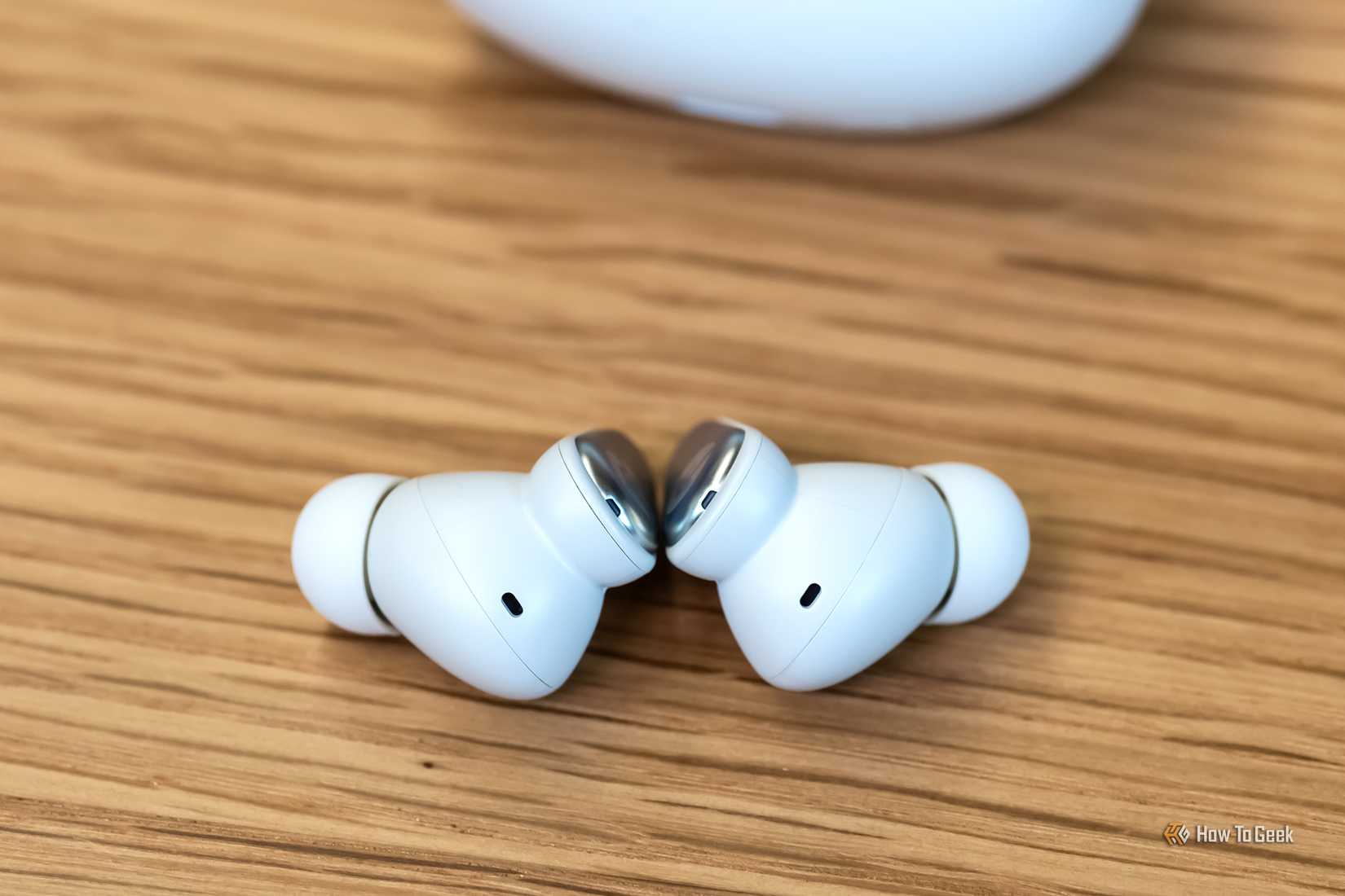 Raycon Everyday Earbuds Pro Review: The Hype Train Has Derailed