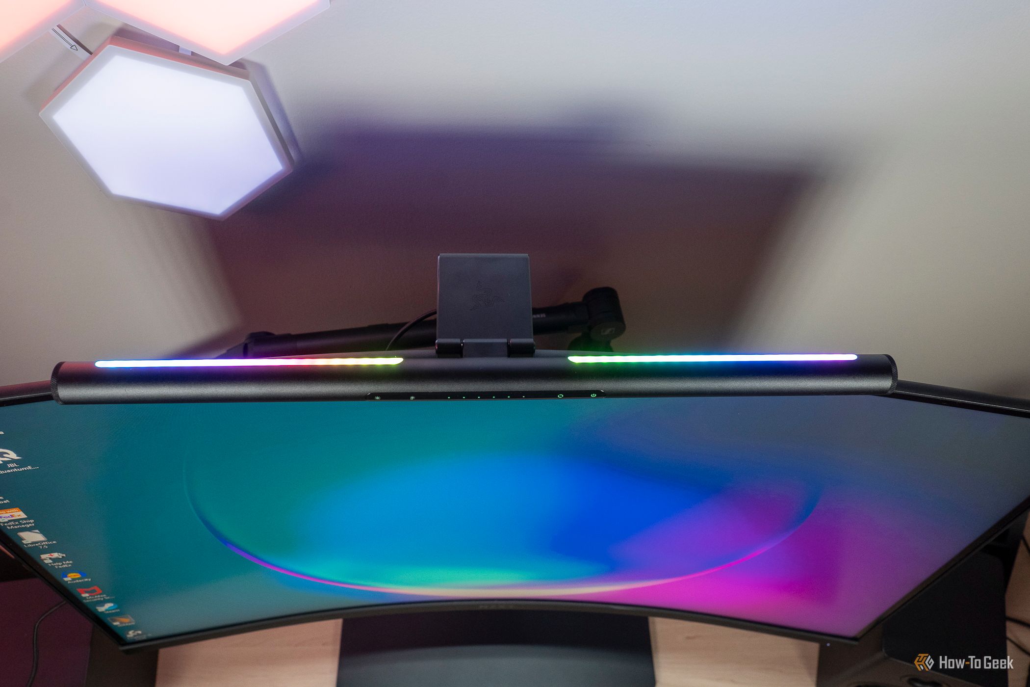 その他 Razer Aether Monitor Light Bar Razer Aether Monitor Light Bar - Dual Lighting Options | Razer