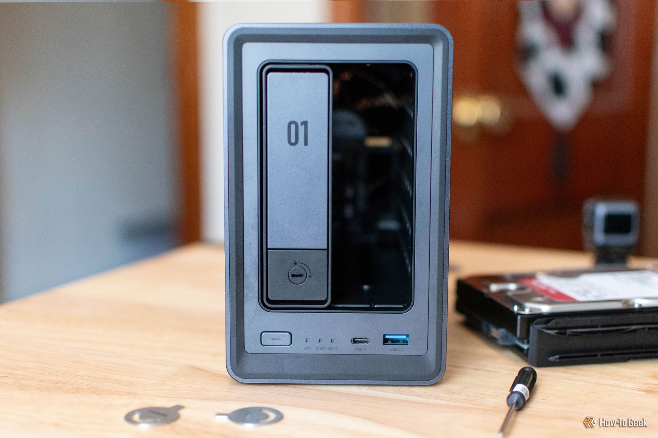 Ugreen NASync DXP2800 Review: Tempting Hardware With Underbaked