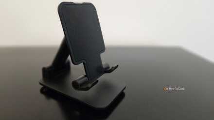 A foldable phone stand