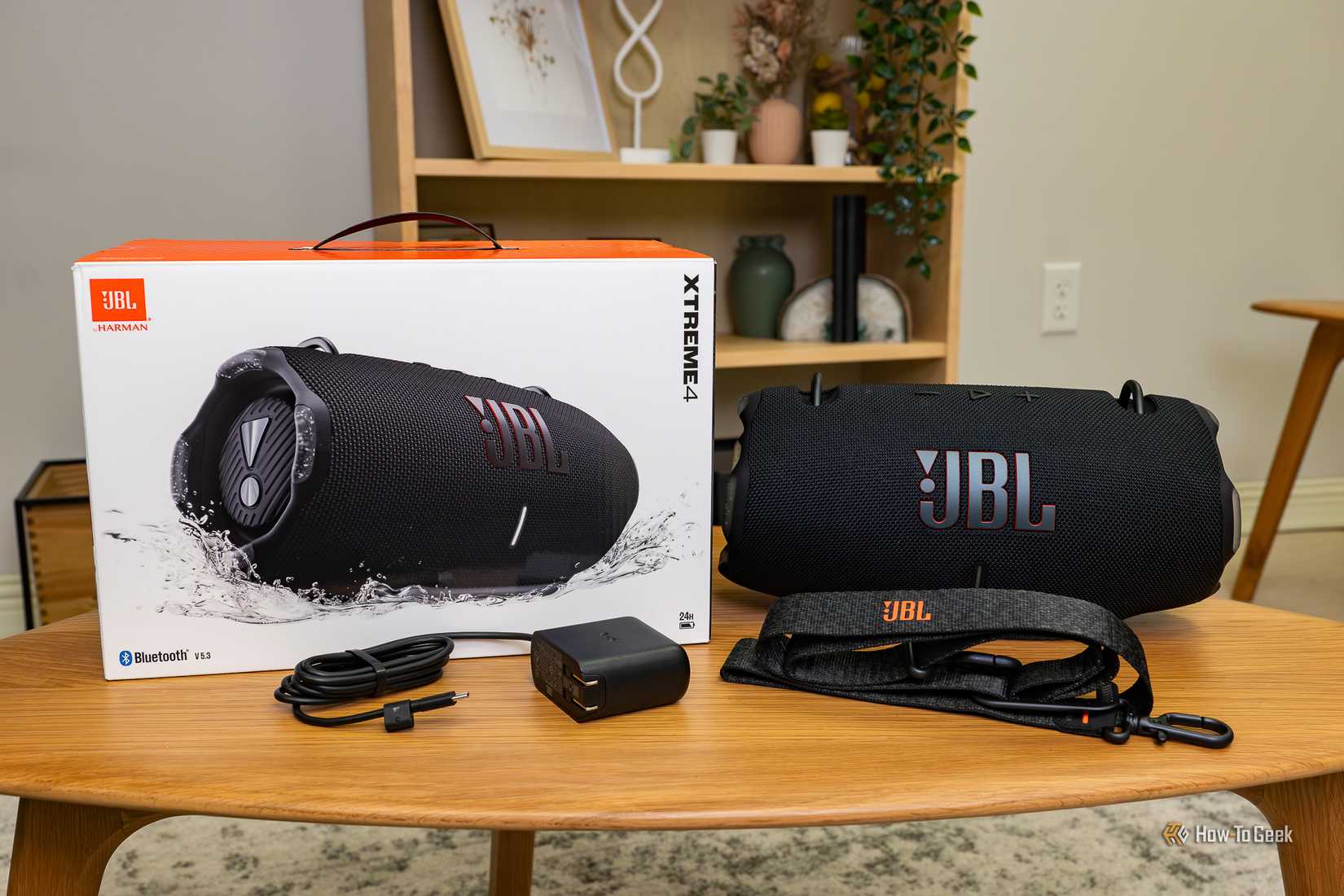 JBL Extreme 4 Review: A More Middle of the Road Bluetooth Speaker