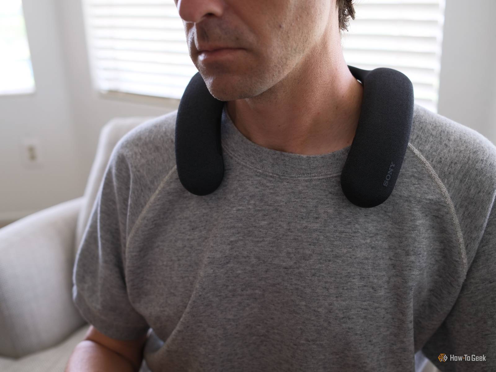 ヘッドホン SONY BRAVIA Theatre U Sony BRAVIA Theater U Wearable Speaker Review | CE-Sphere