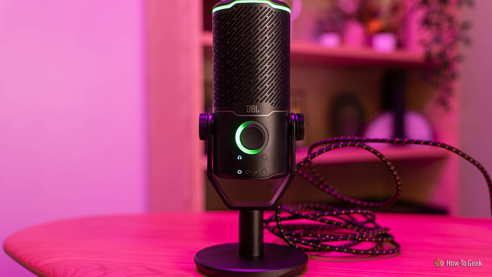 JBL Quantum Stream Studio Review: A USB Microphone for Your