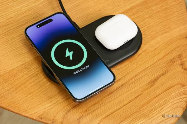 2-in-1 Wireless Charging Pad with iPhone and AirPods