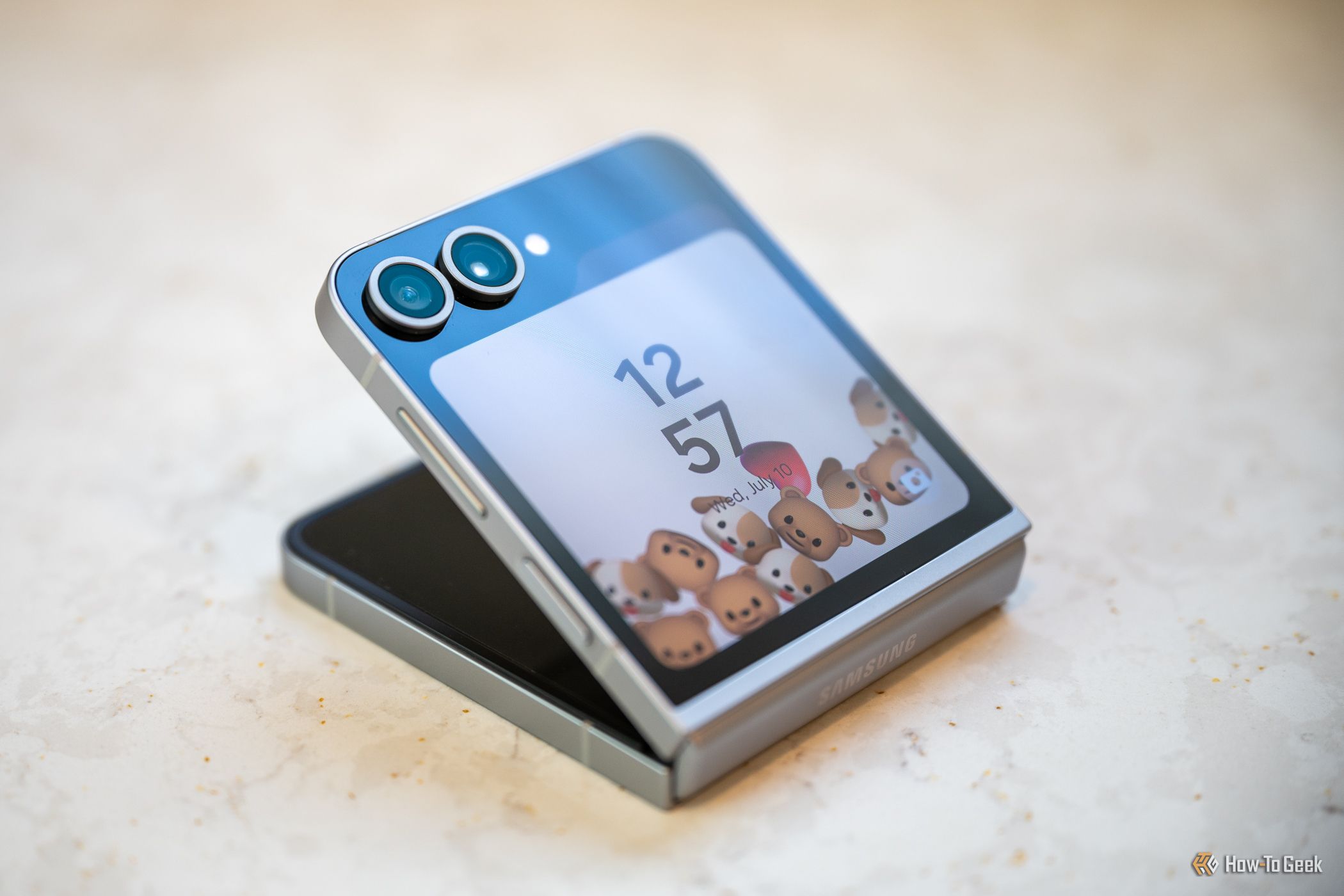 Samsung Galaxy Z Flip 6 Review: The Same, Only Better