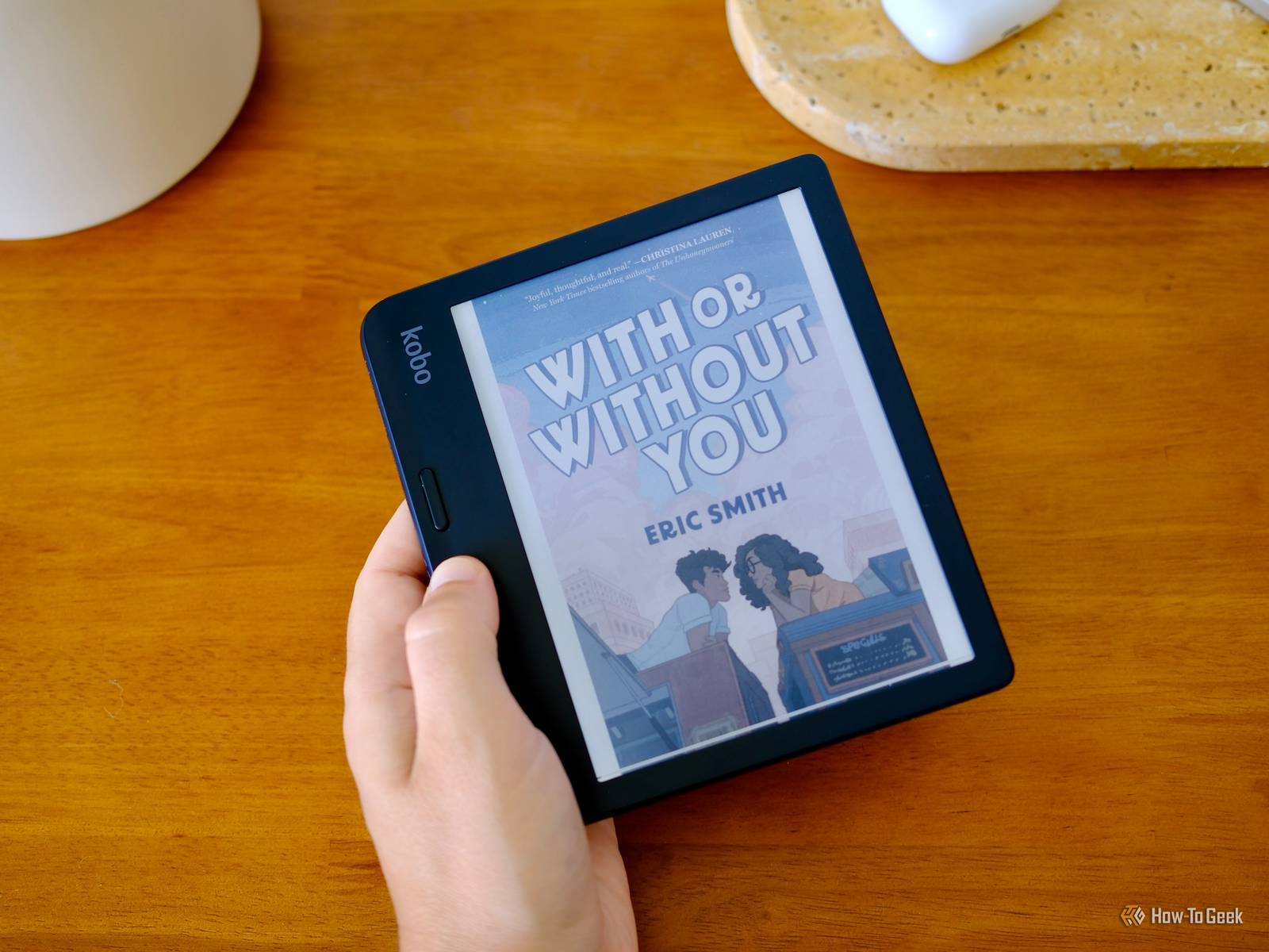 Kobo Libra Colour Review: A Brilliant eReader, But Not Because of 