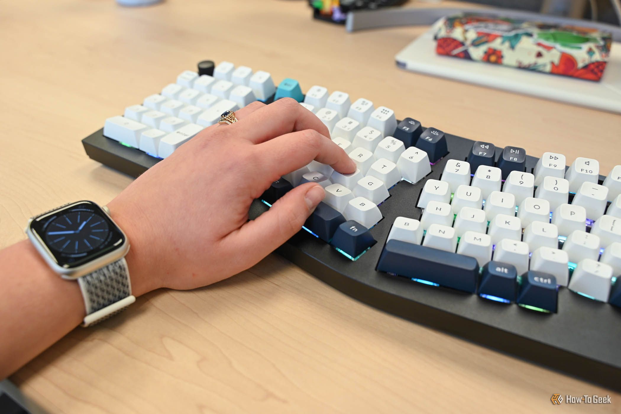 Keychron Q14 Max Review: This Left Handed Keyboard Is Actually
