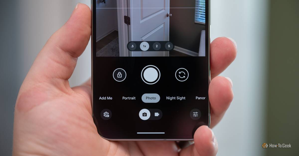 howtogeek.com - Joe Fedewa - I always change these Pixel camera settings when I get a new phone