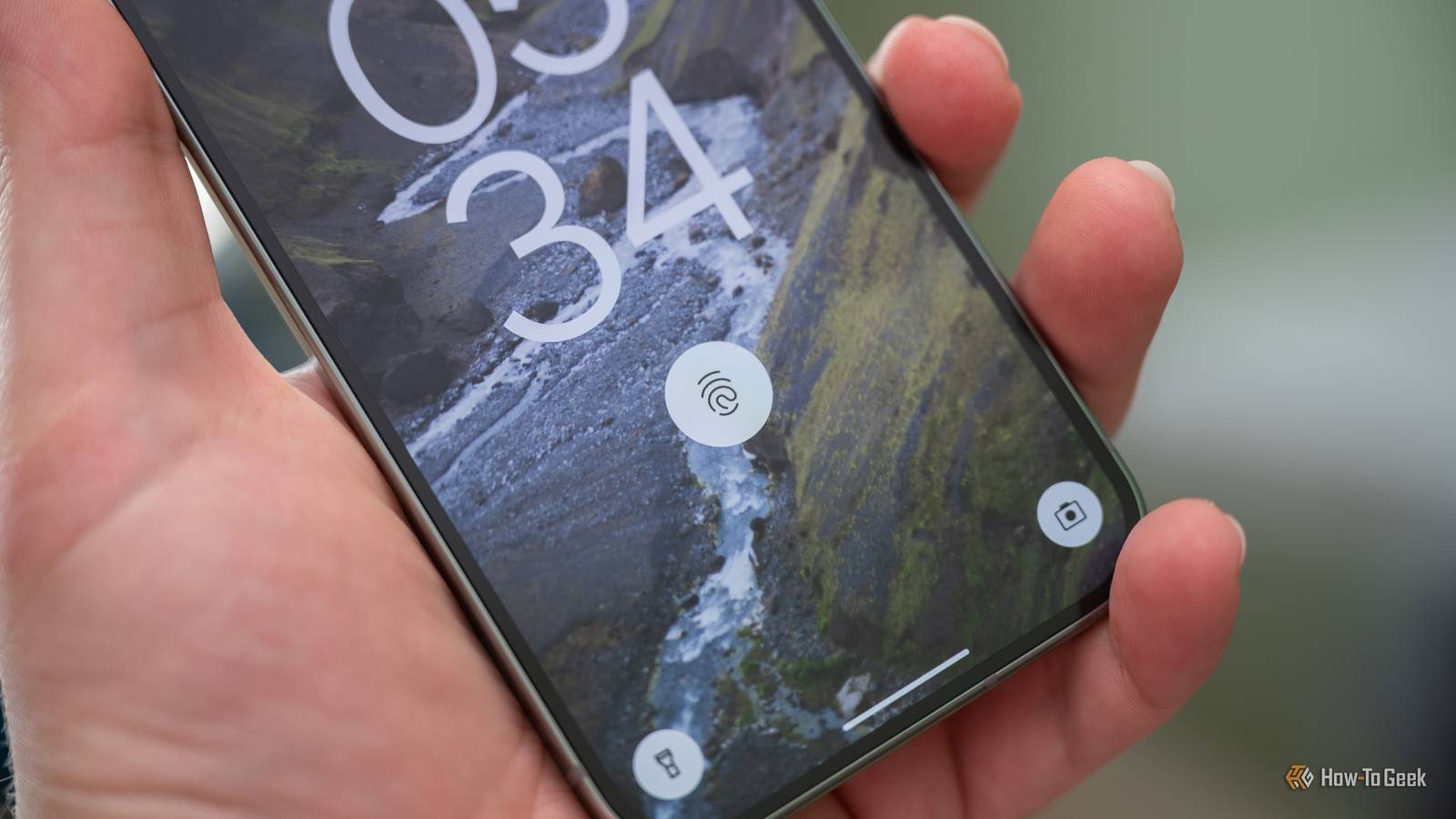 Android Is Officially Getting Lock Screen Widgets (Again)
