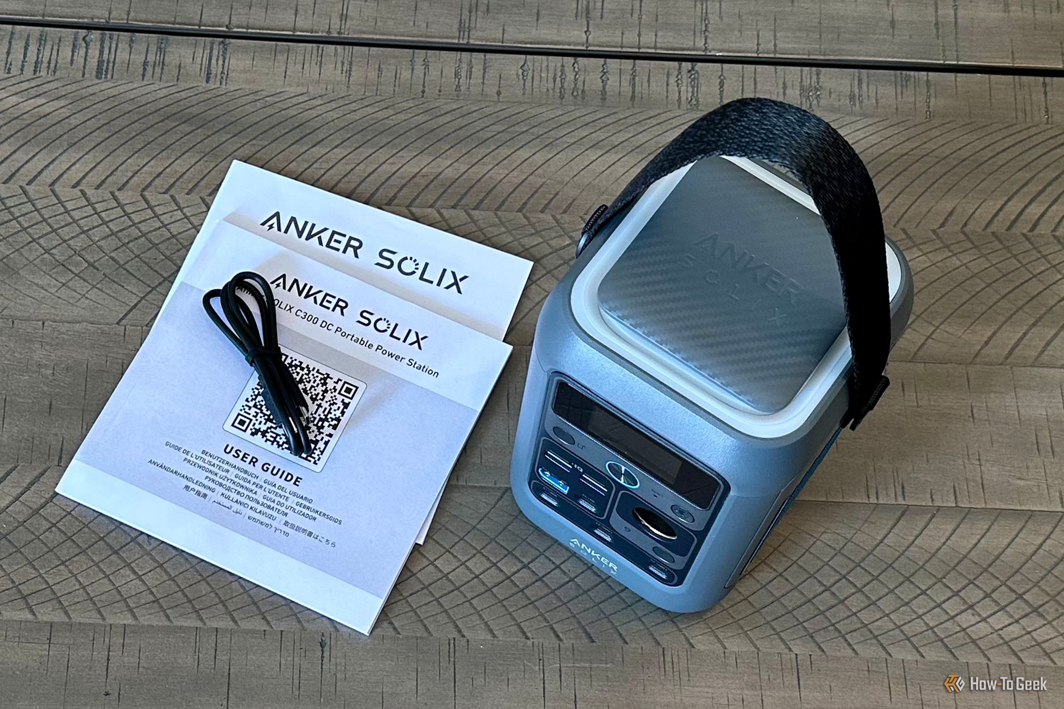 Anker SOLIX C300 DC Review: A Compact Portable USB Power Station