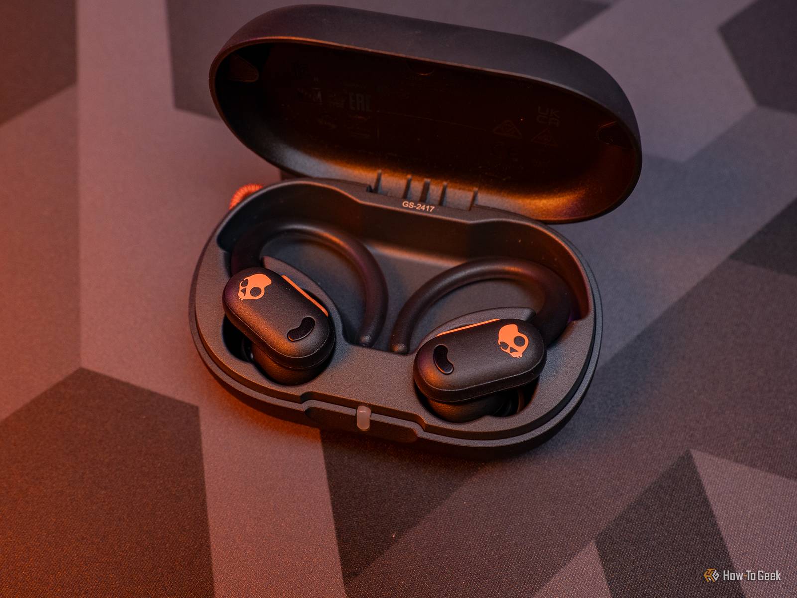 wireless earbuds skullcandy push charging problems