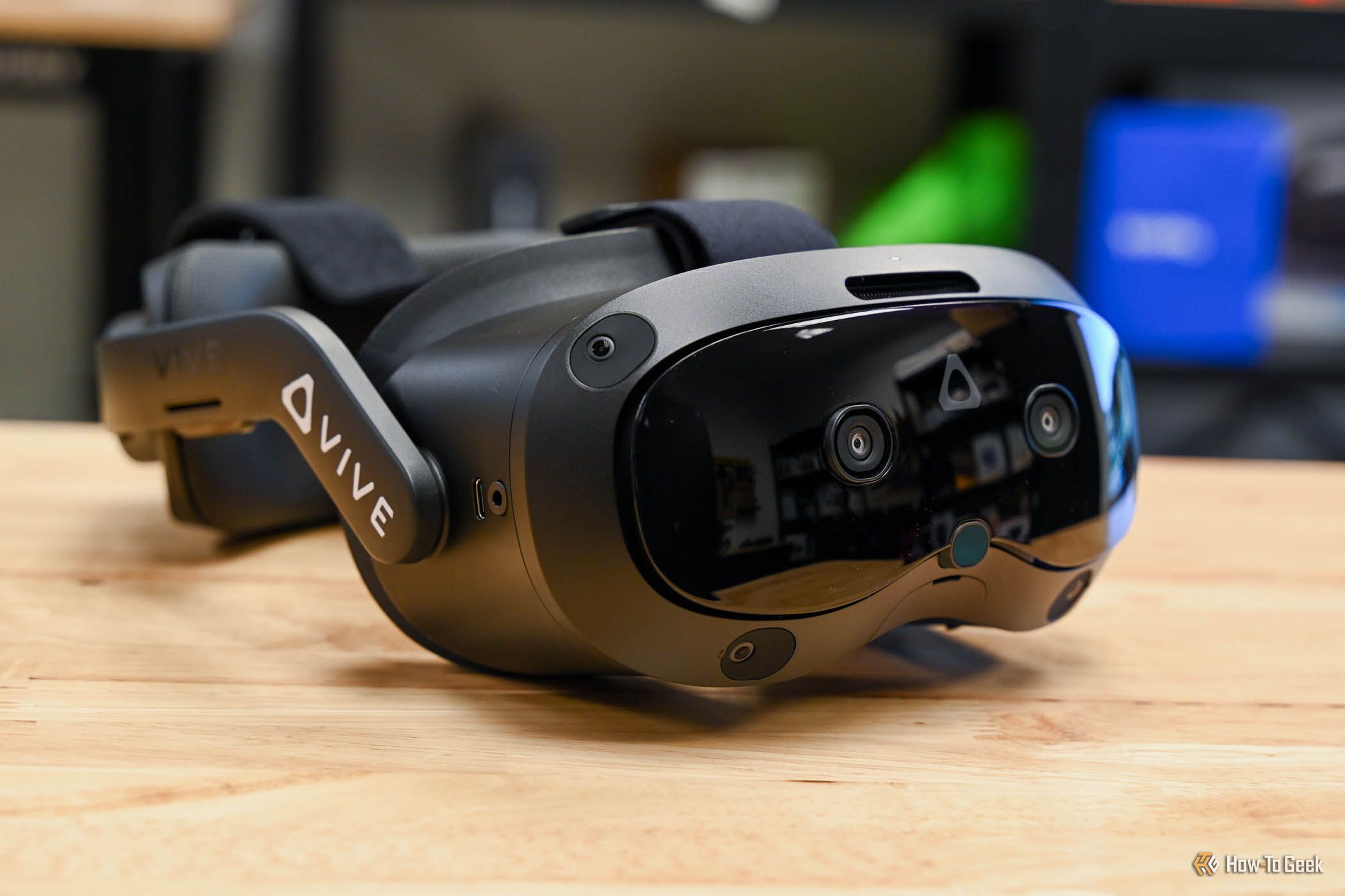 その他 HTC VIVE FORCUS VISION Amazon.com: HTC Vive Focus Vision — Mixed Reality and PC VR