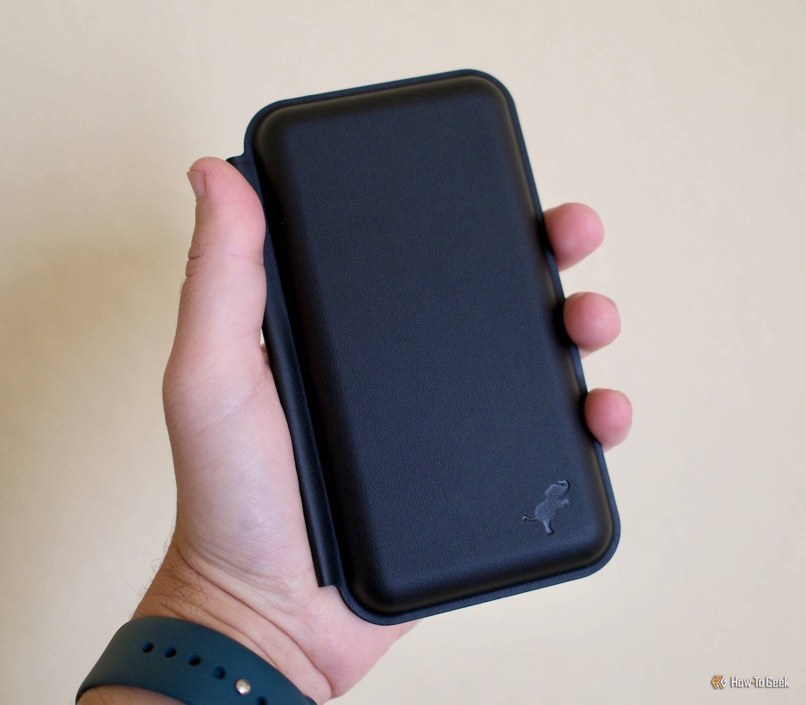 Nimble Fold 3-in-1 Wireless Charger Review: A Modern Traveling