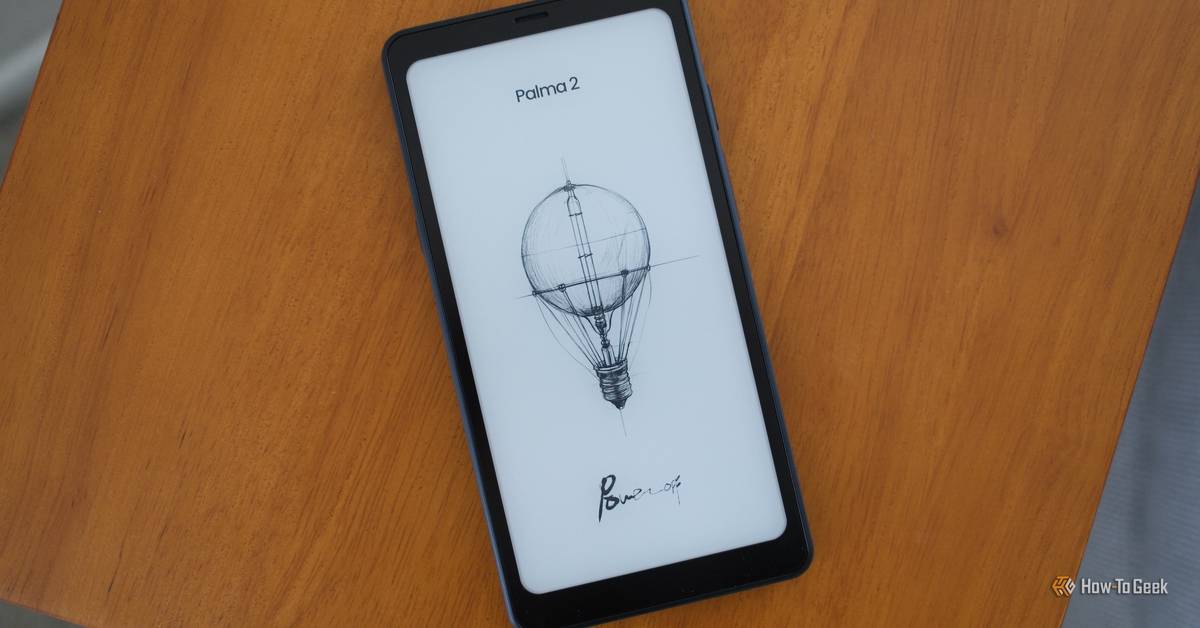 onyx-boox-palma-2-lying-on-a-