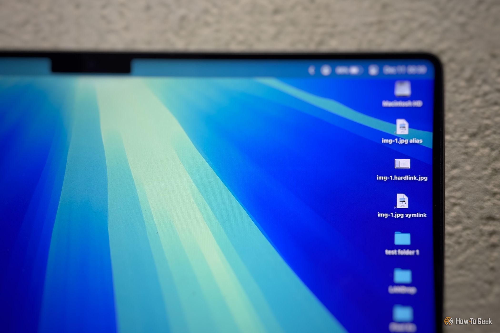 I Wrote the Best Script for Decluttering the Mac Desktop, Here's