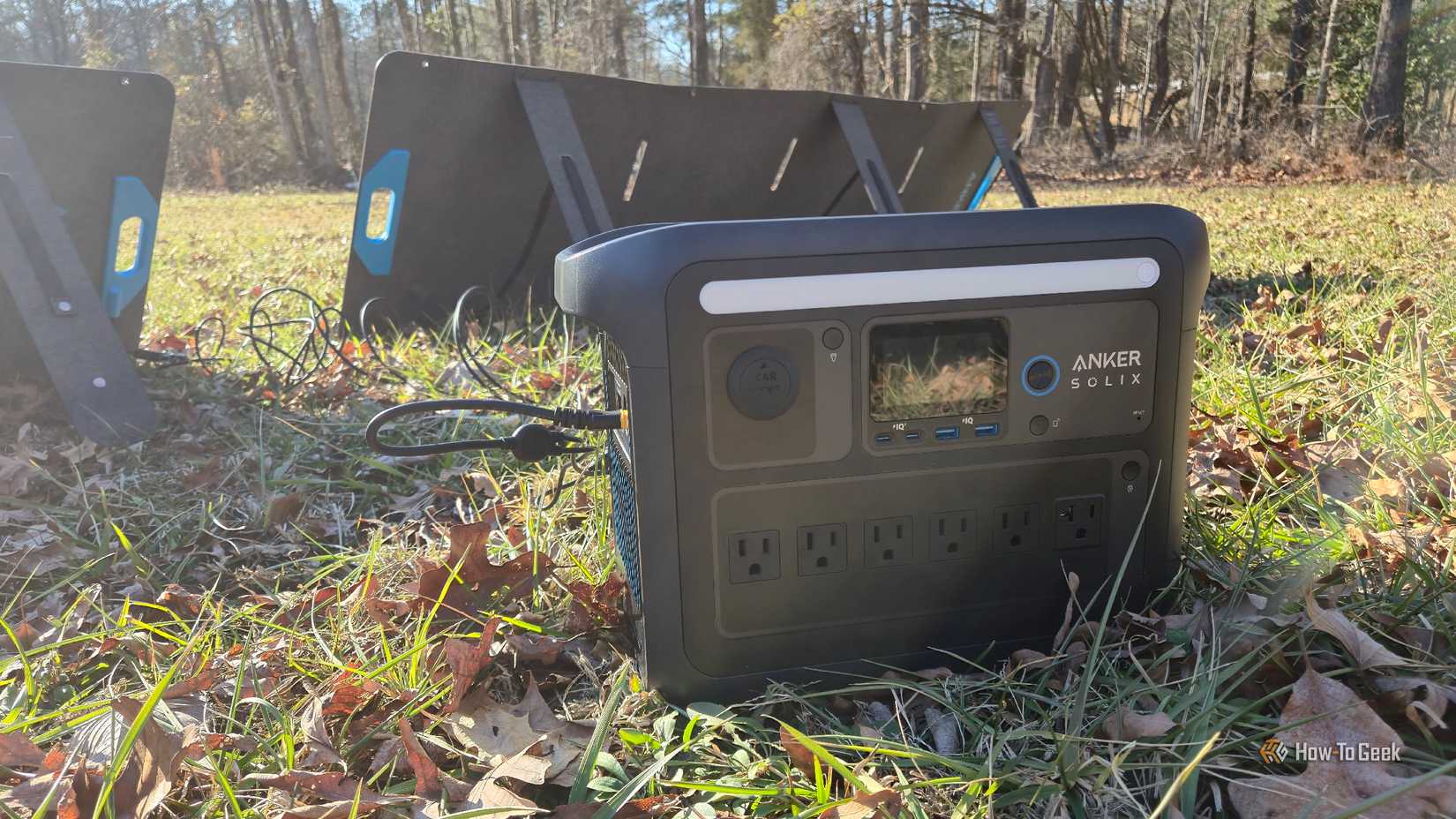 Anker C1000 connected to two Anker PS400 solar panels.