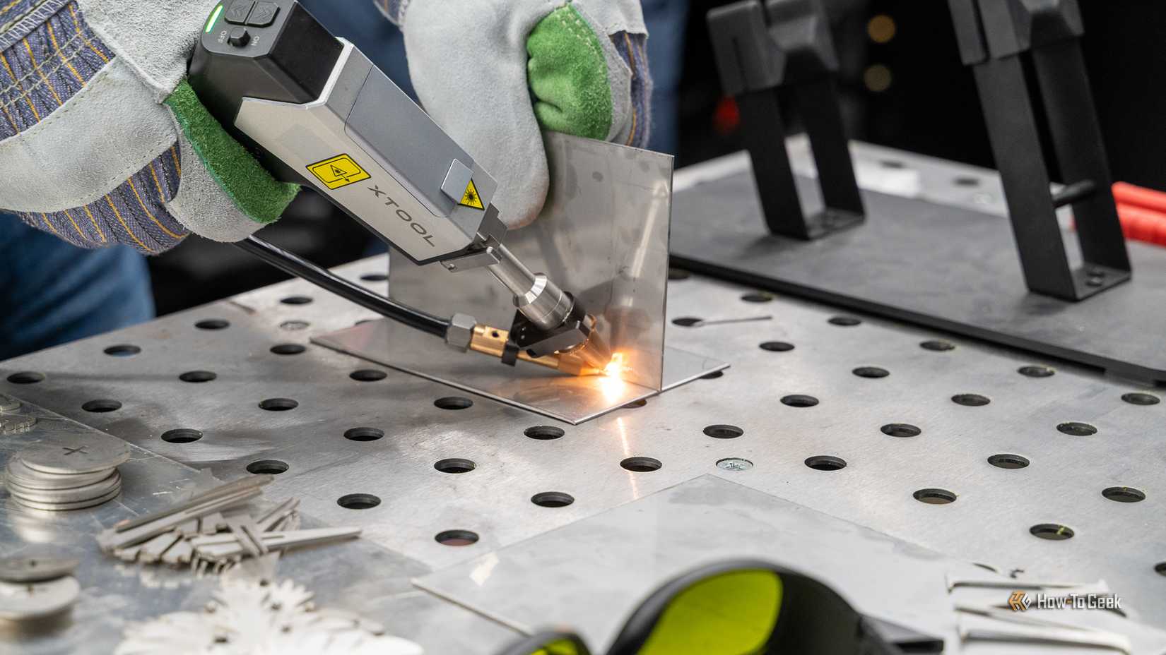 The xTool MetalFab fiber laser being used to weld stainless steel.
