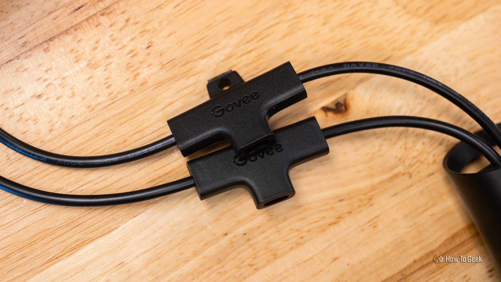 Cable clips of the Govee Outdoor String Lights 2.
