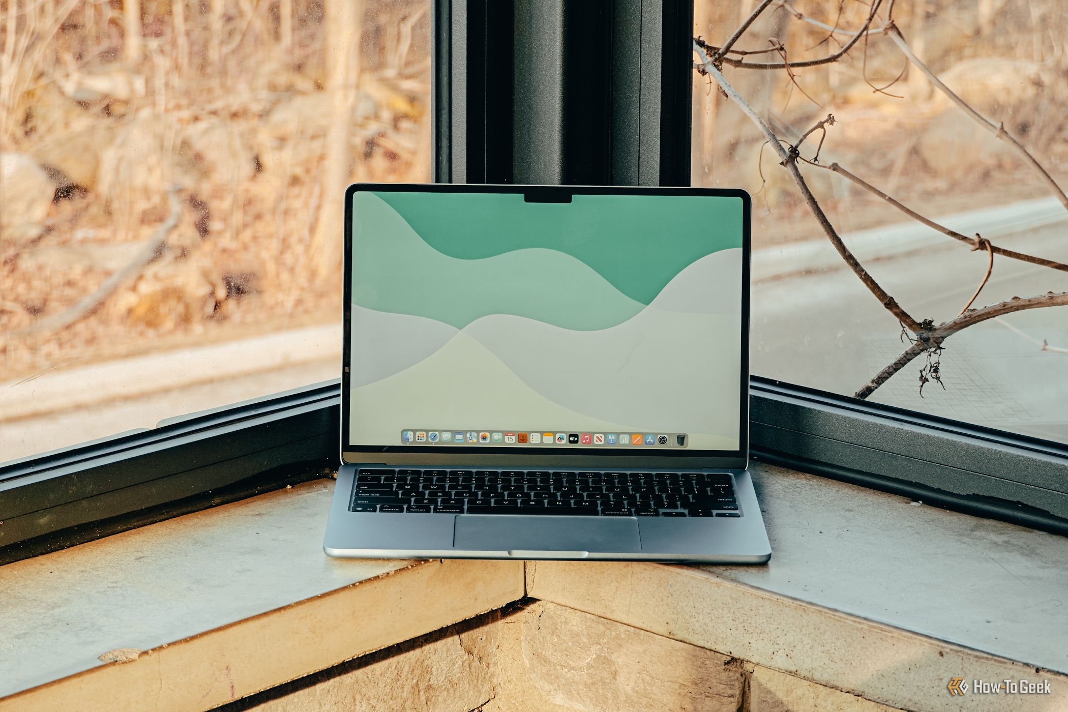 m4-macbook-air-in-sky-blue-