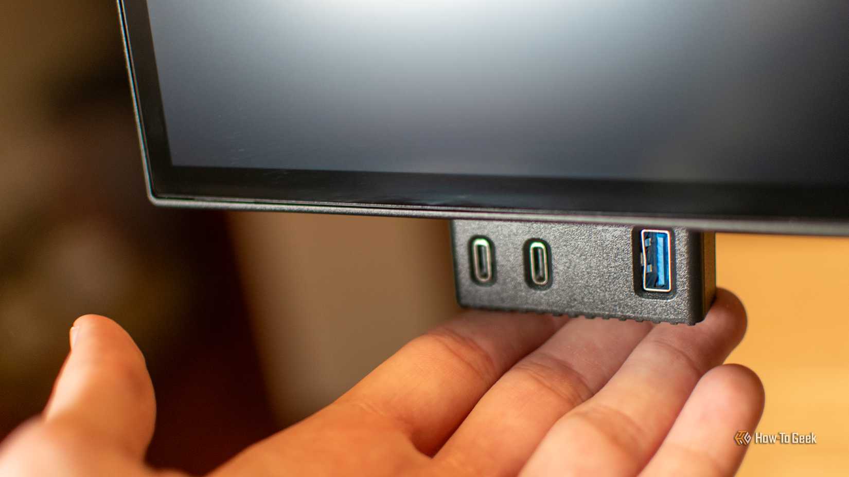 Here's Everything You Can Do With the Ports on Your Monitor