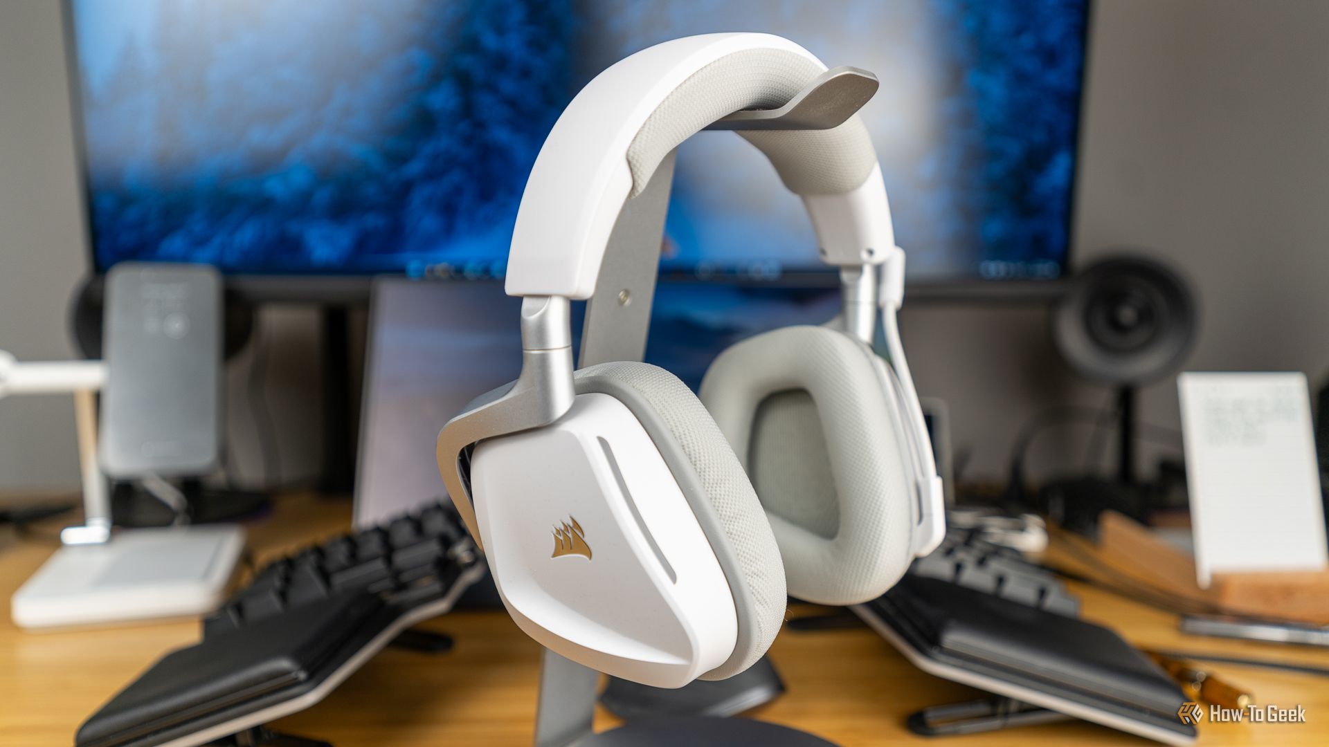 Corsair Void Wireless V2 Gaming Headset Review: A Great All-Rounder