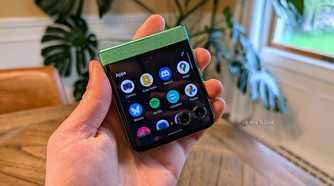 Moto Razr 2025 5