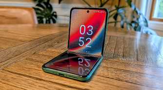 Moto Razr 2025 7
