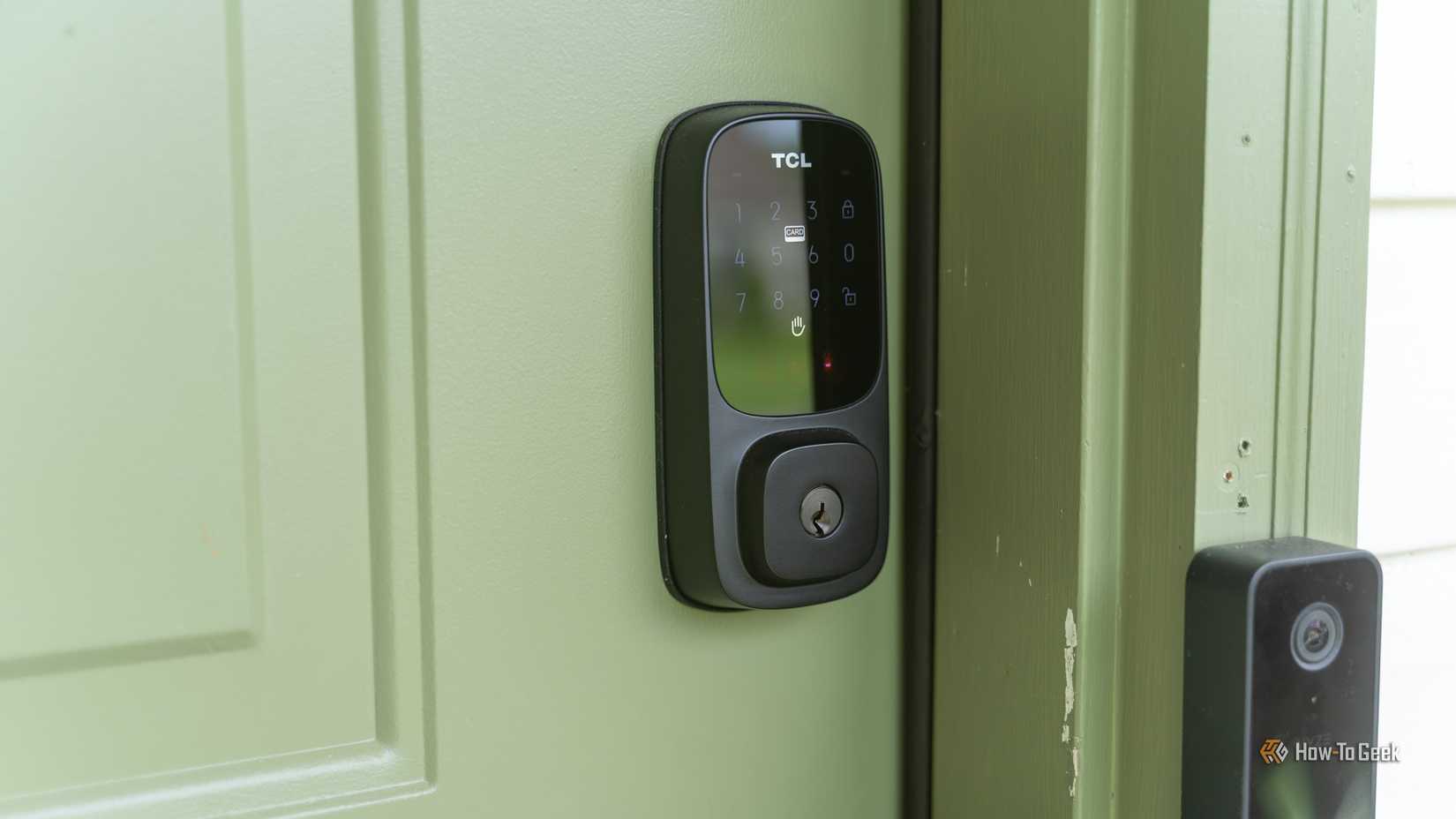TCL D1 Pro Palm Vein Smart Lock Review: Futuristic But Limited