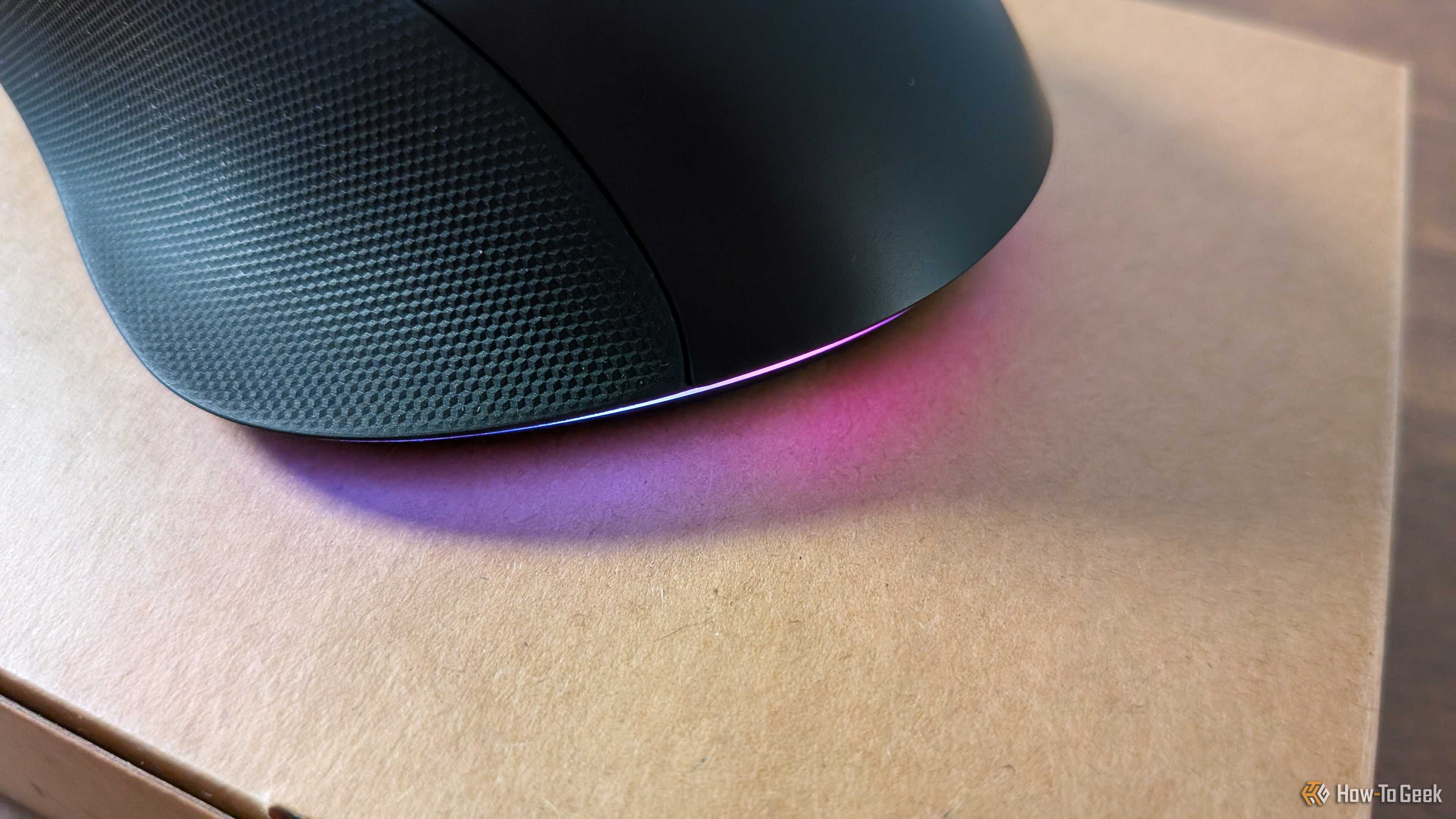 Razer Proclick Review Razer Pro Click V2 Review: An Ergonomic Mouse That Makes Working and ...