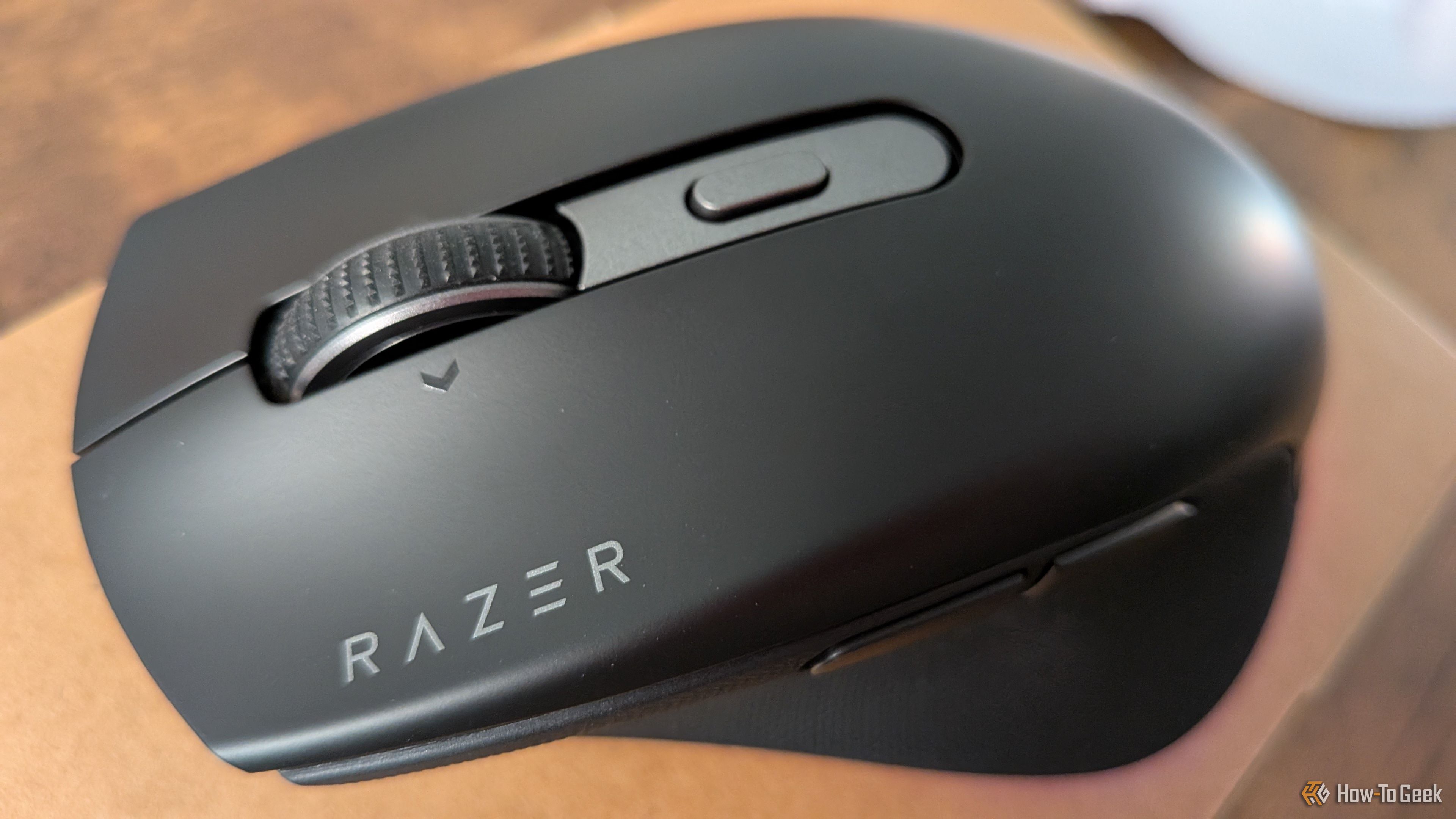 Razer Pro Click V2 Review: An Ergonomic Mouse That Makes Working and ...