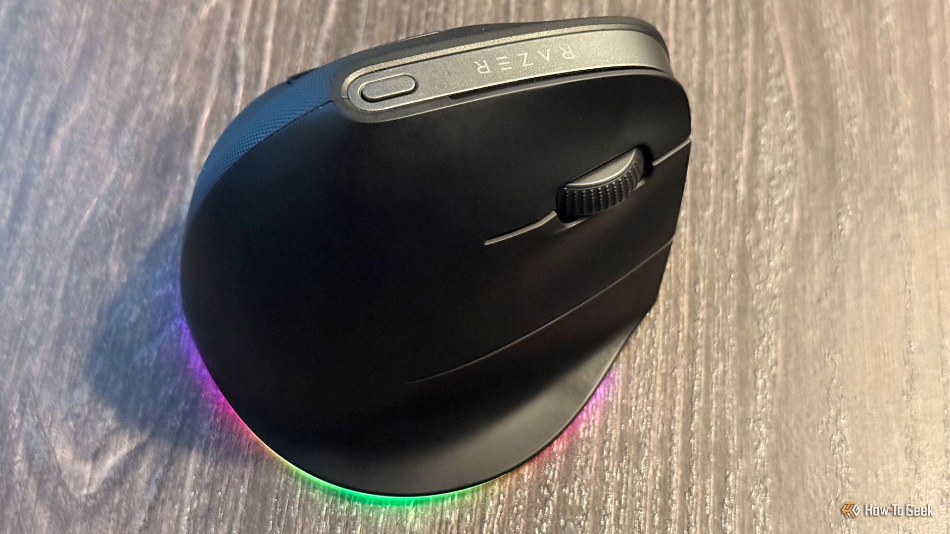 Razer Pro Click V2 Vertical Edition Review: Uncomfortable With Too