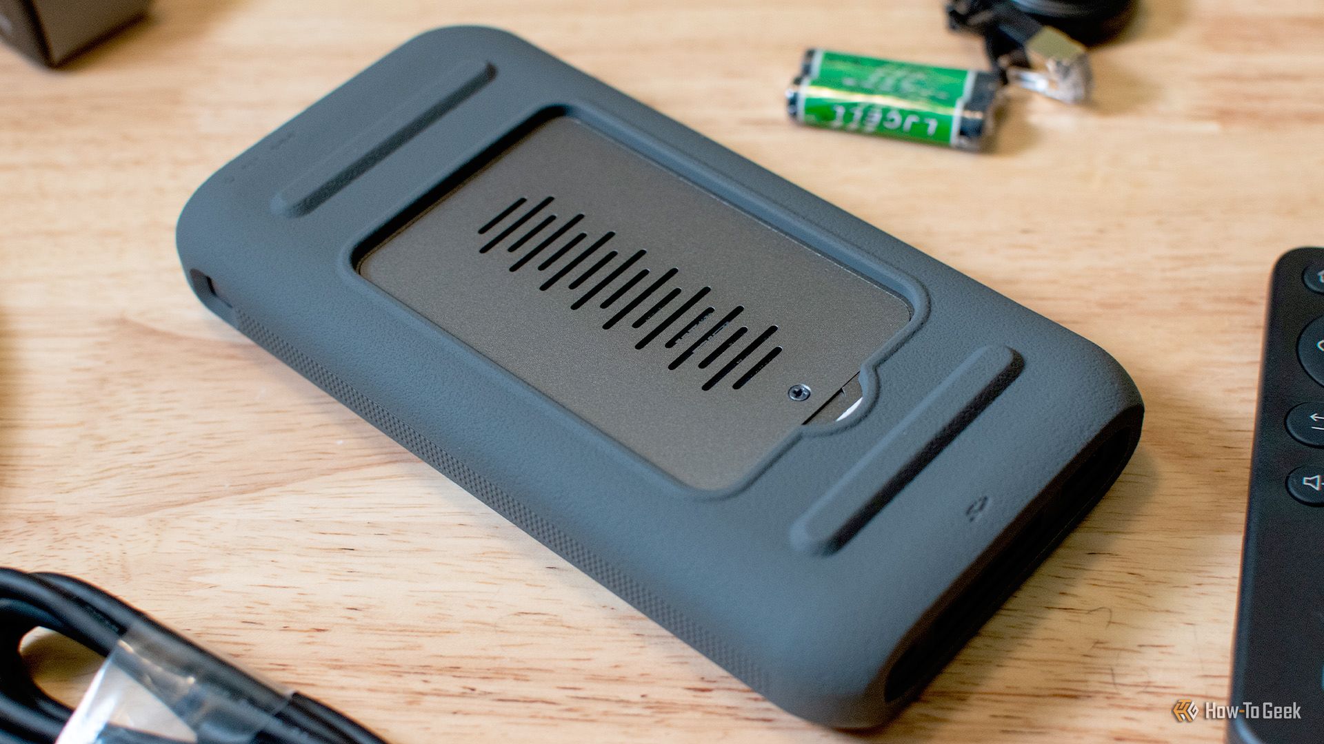 UnifyDrive UT2 Review: A Portable NAS With Untapped Potential