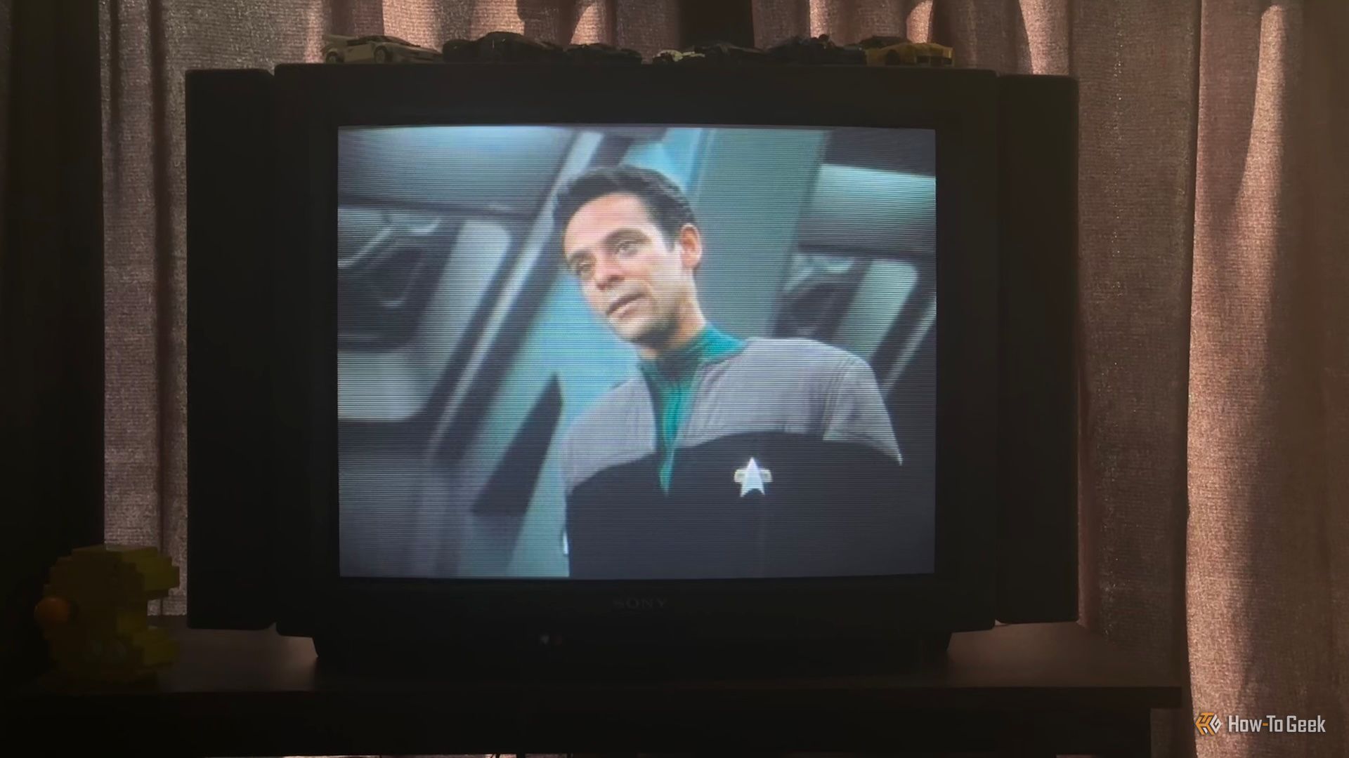 Light guns, LaserDisc, and 240p games: Why I'm keeping my CRT TV