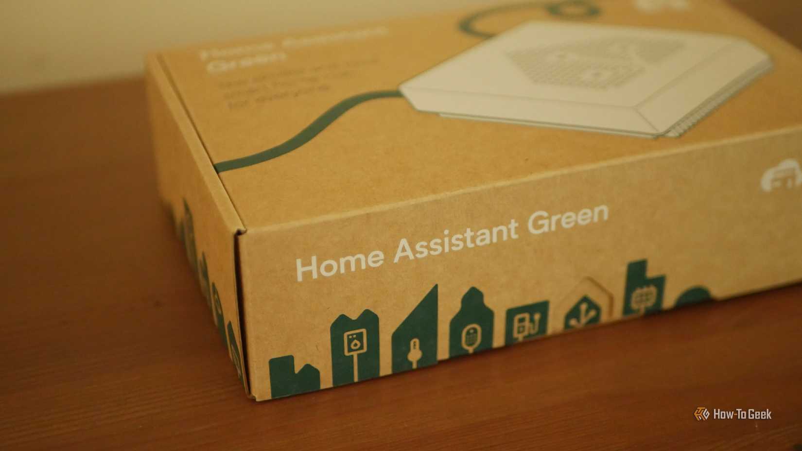 বাড়ির সহকারীর জন্য সবুজ বক্স।