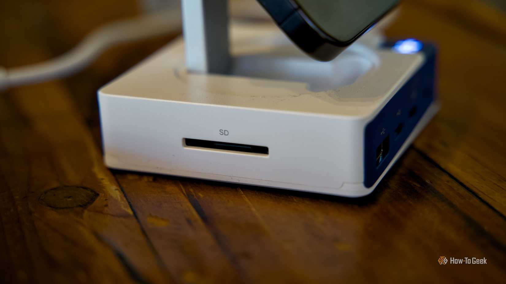 Hyper HyperDrive Flex MagCharge USB-C Hub Review: Wireless Charging Is ...