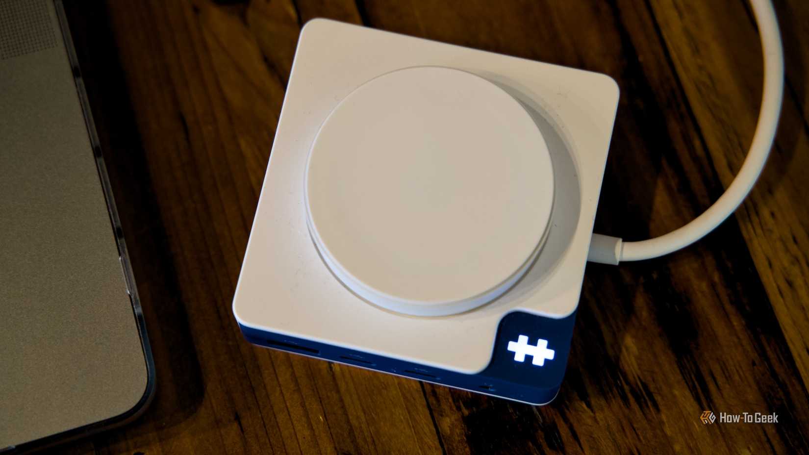 Hyperdrive Geek Hyper HyperDrive Flex MagCharge USB-C Hub Review: Wireless Charging Is ...