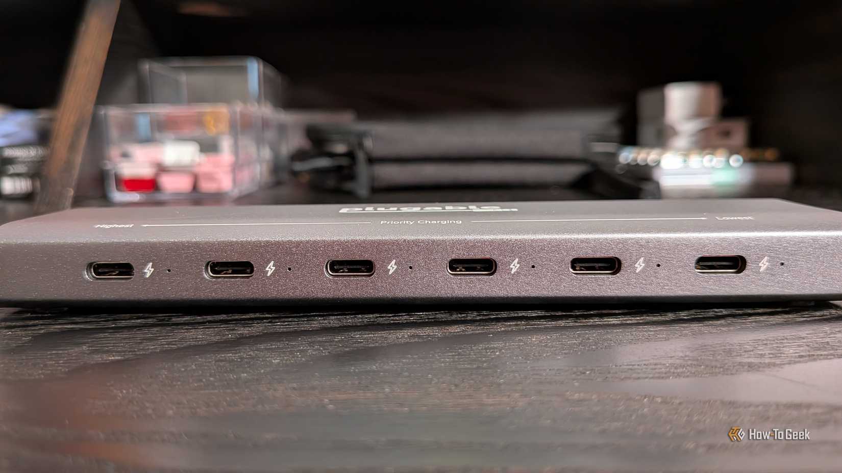 Side view of the Plugable PS-6CC and its USB-C ports.