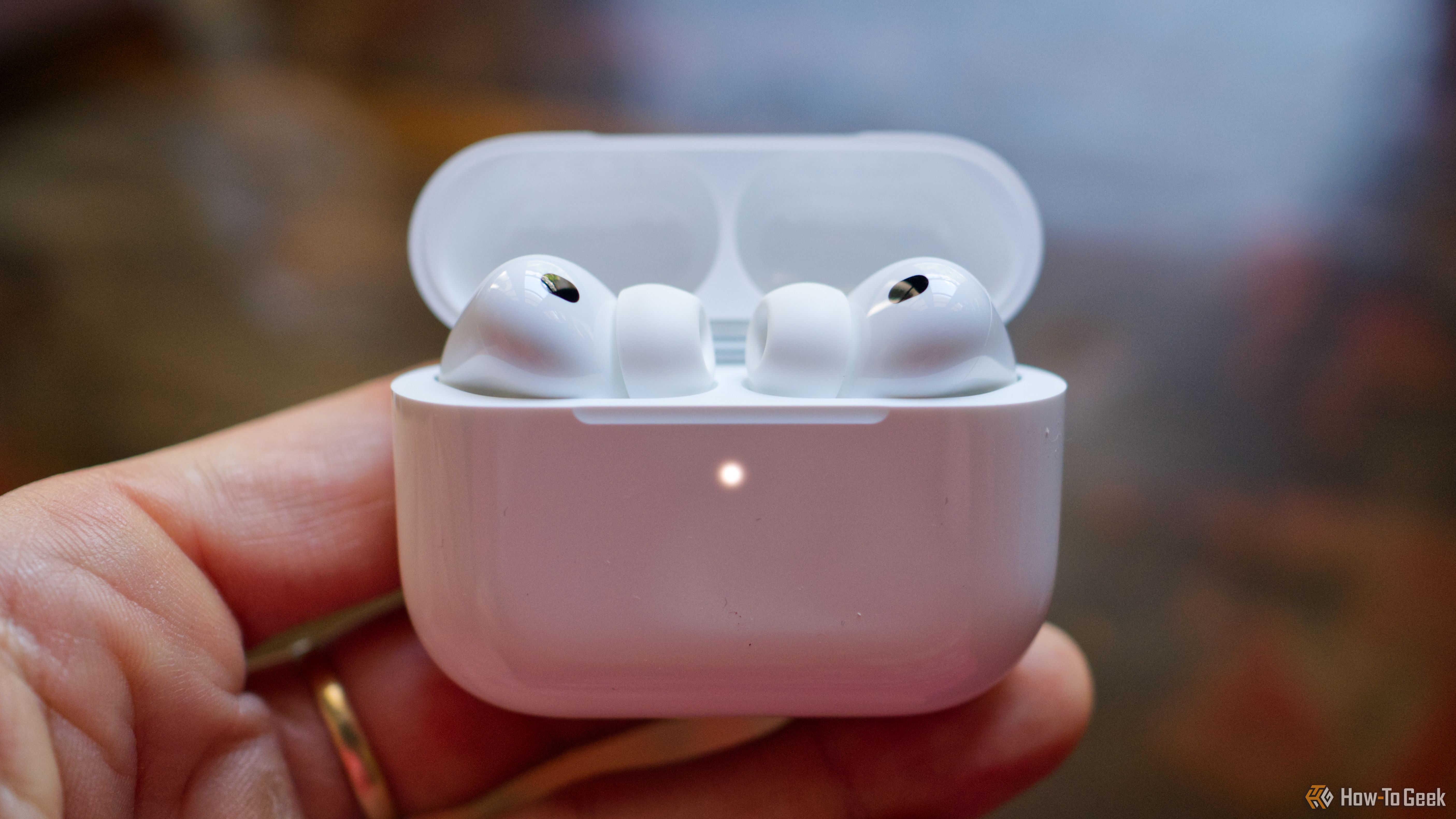 تجربة AirPods Pro 3: هل تتفوق على سدادات الأذن؟