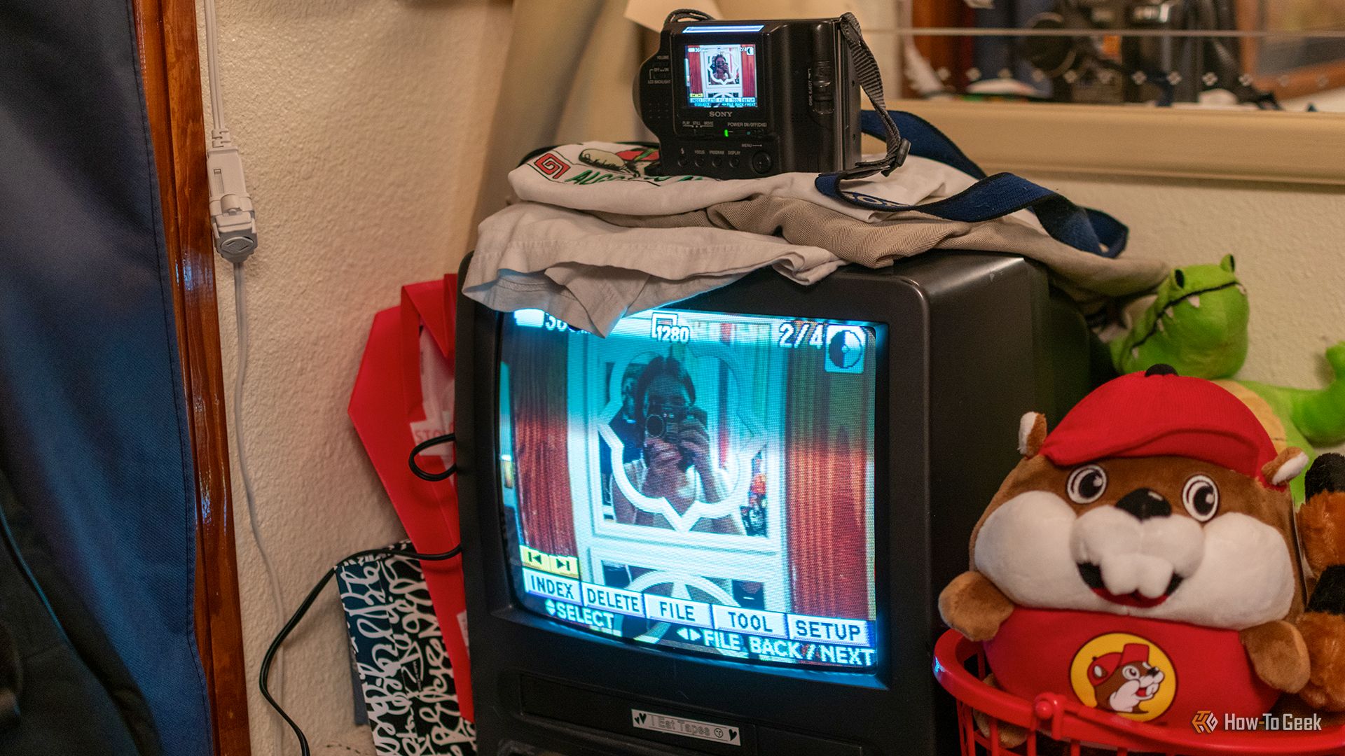 This 25-Year-Old Sony Camera Uses Floppy Disks Instead of SD Cards