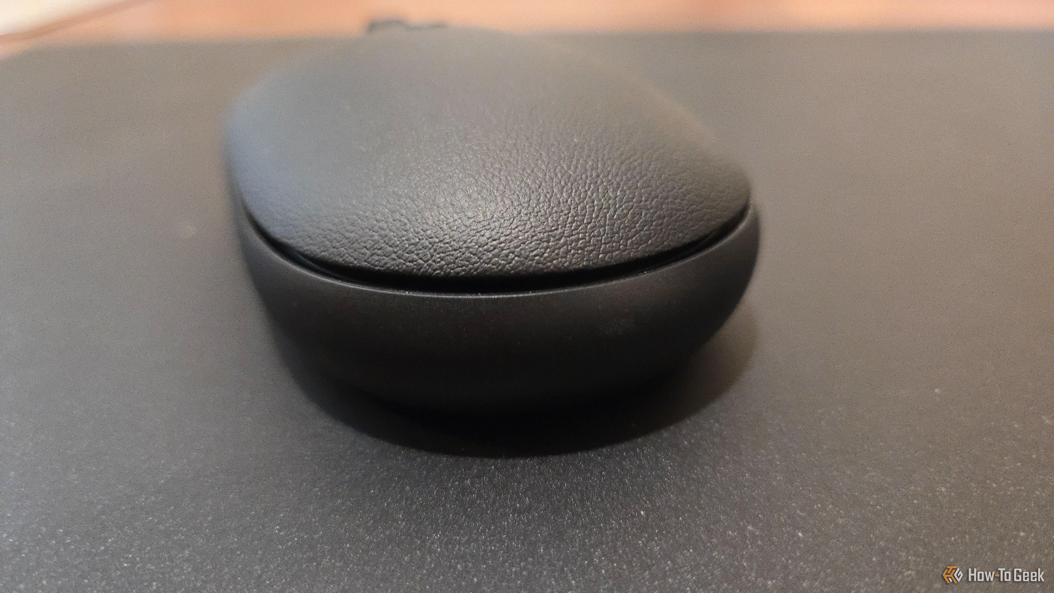 This Minimalist Travel Mouse Is the Only Mouse I Need