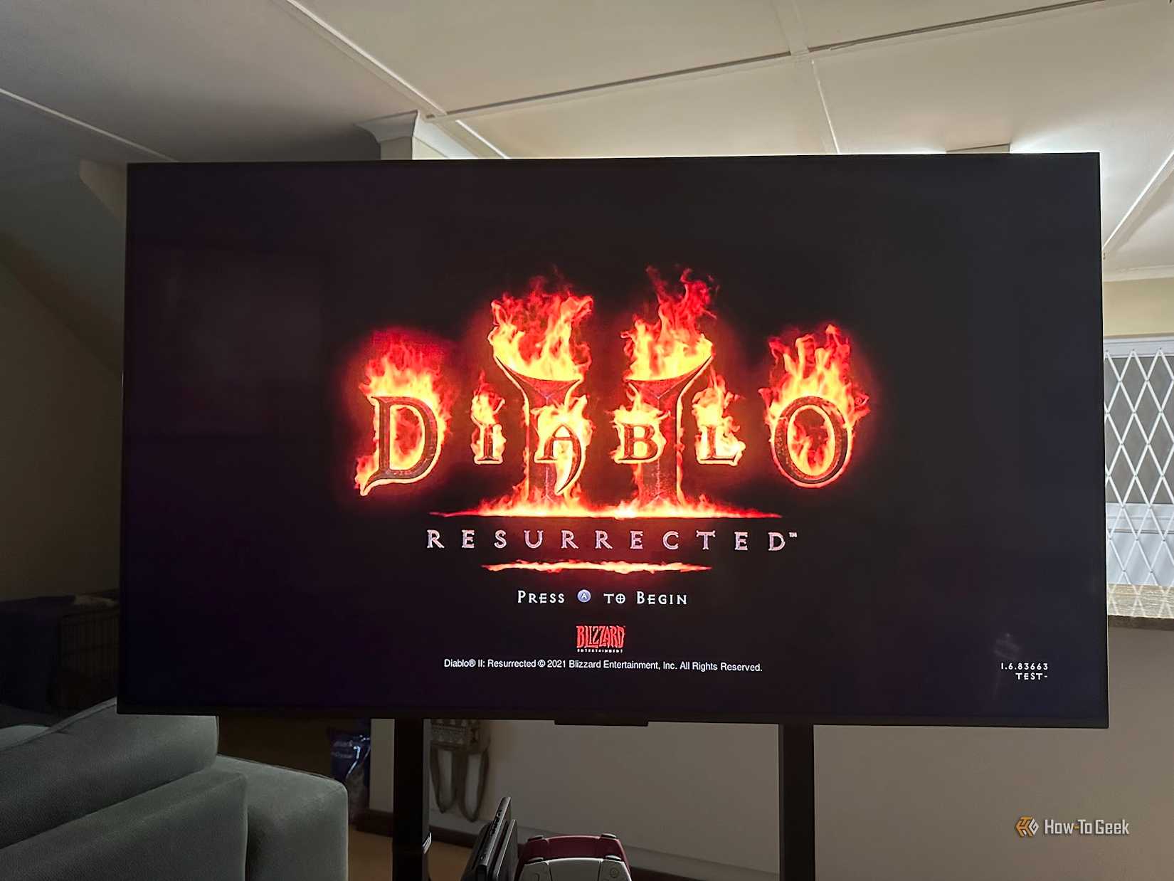 Блюминг вокруг логотипа Diablo II.