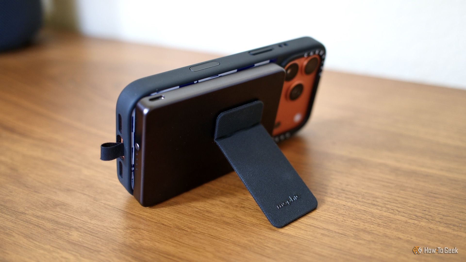 Mophie Powerstation Wireless Slim with Stand