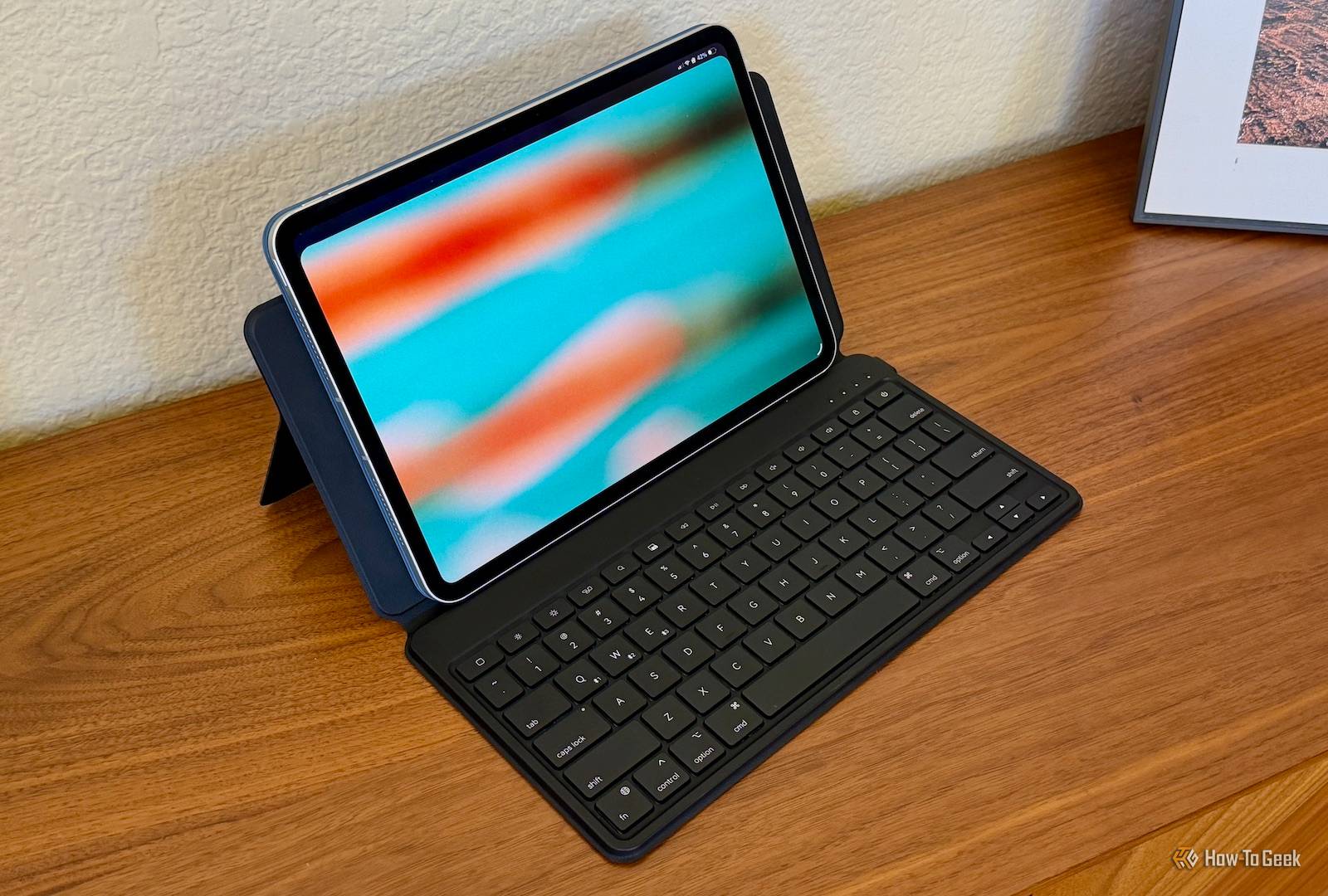 Finally, an iPad Keyboard That Feels Like Typing on Apple's Magic