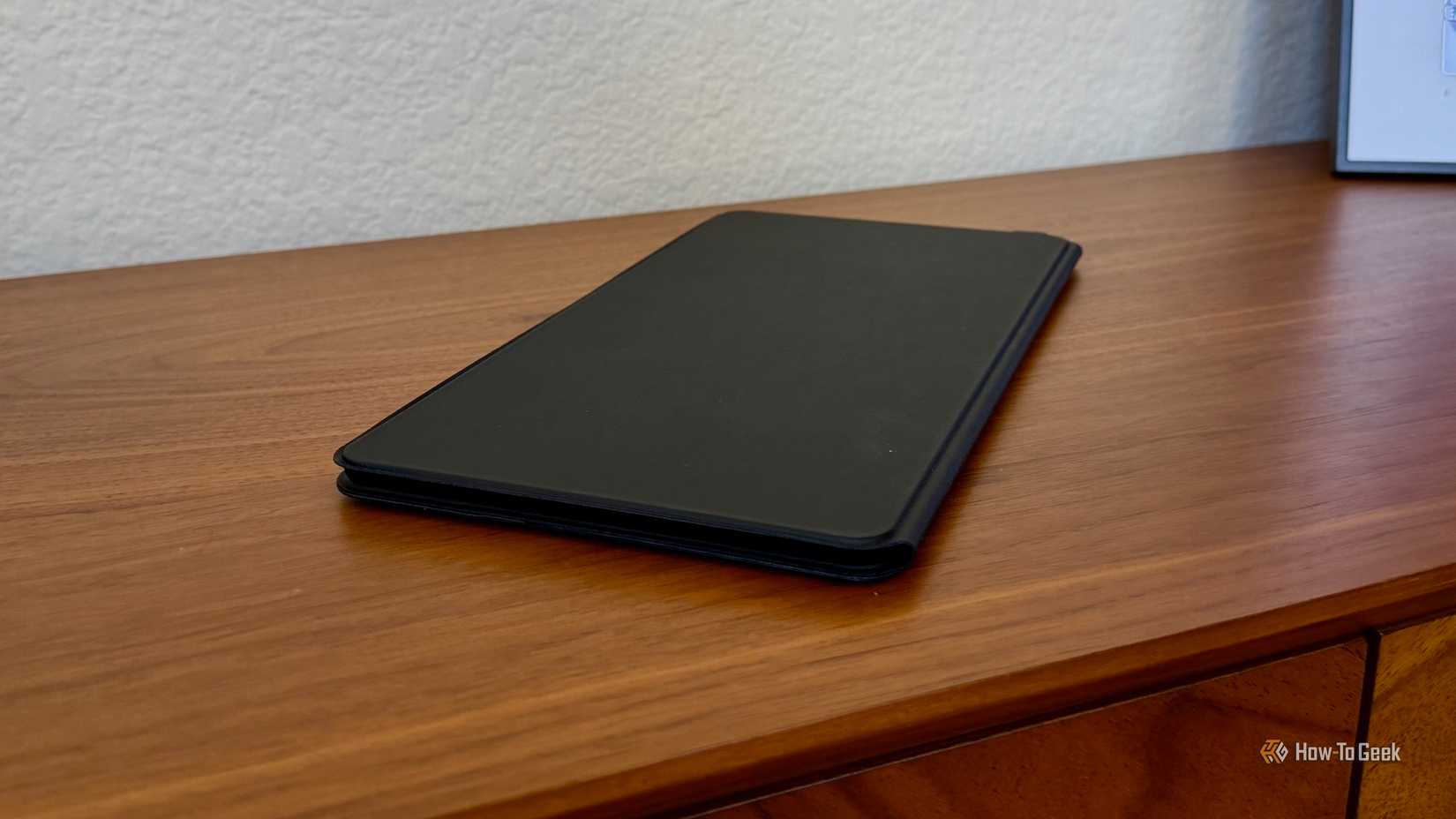 Satechi OntheGo Keyboard with Stand folded shut.