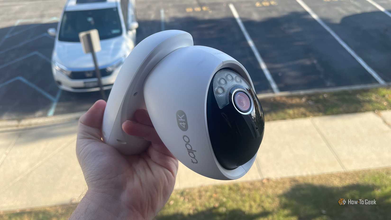 The front of the Tapo C560WS.