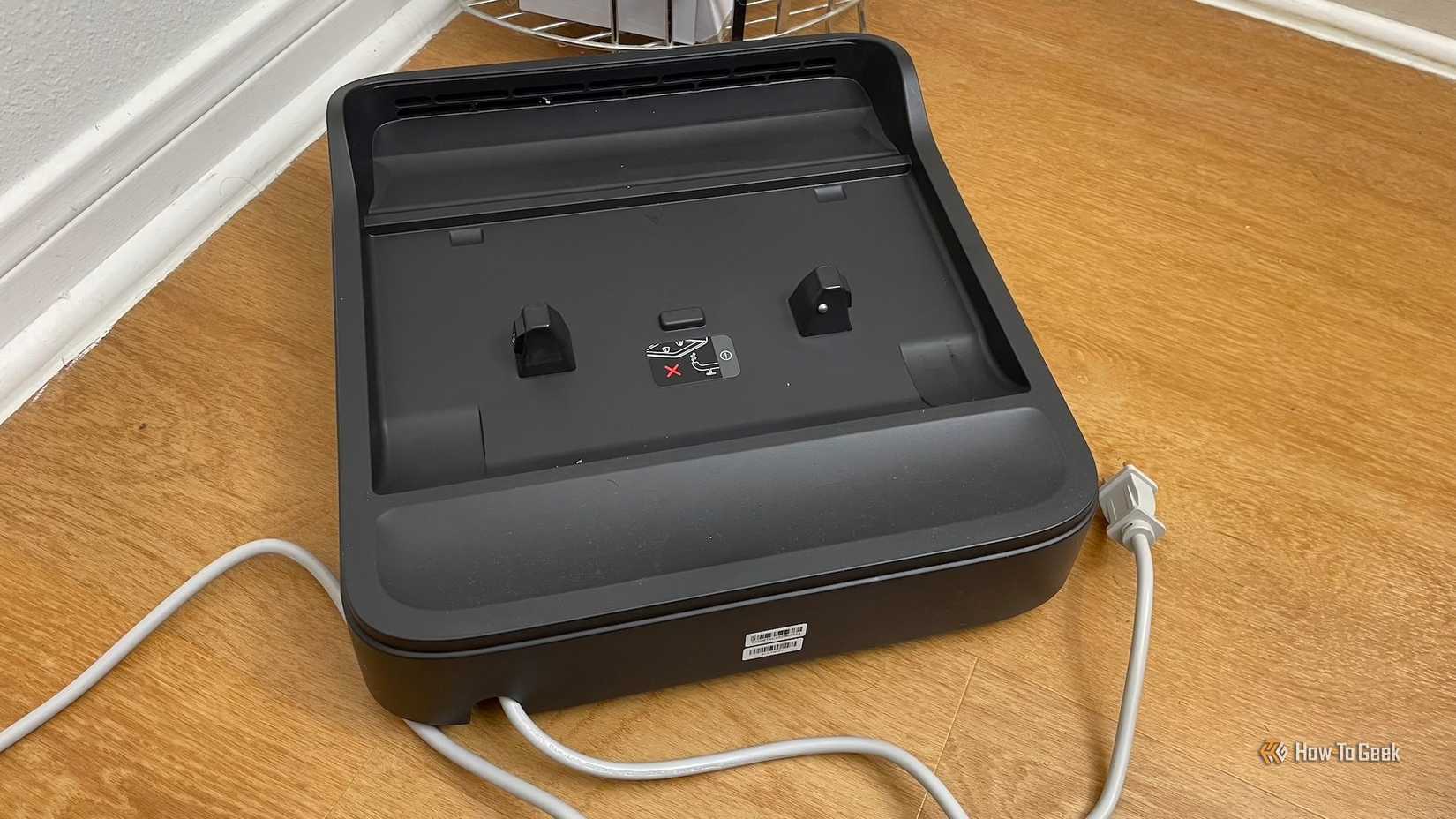 The charging and self-cleaning station for the Roborock F25 Ultra.