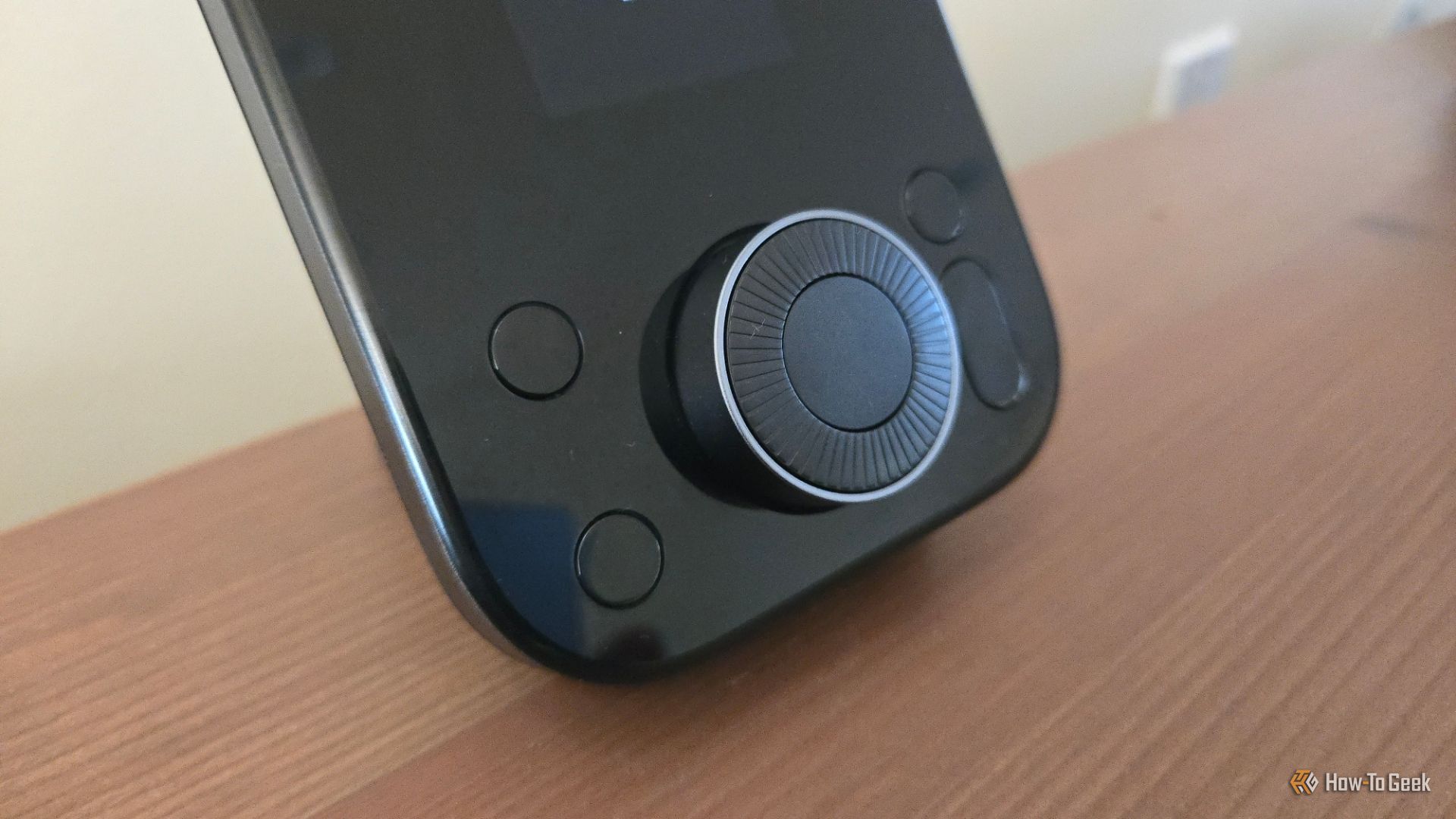 SwitchBot Hub 3 review: A sequel that