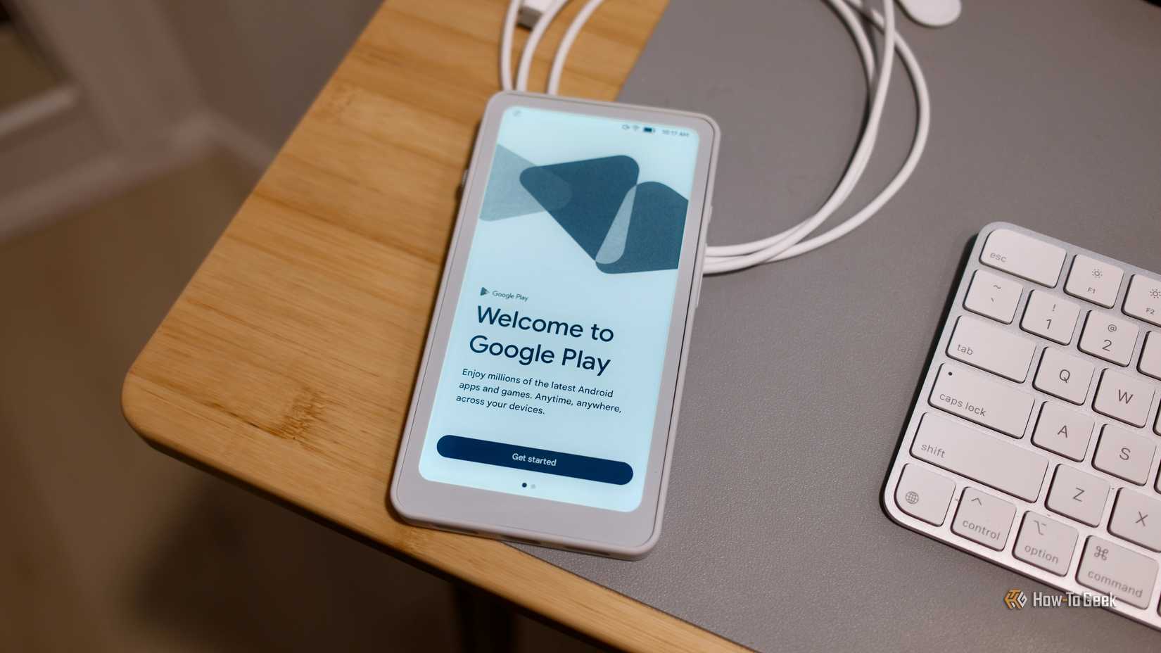 Showing the Google Play store on screen of the Durobo Krono.