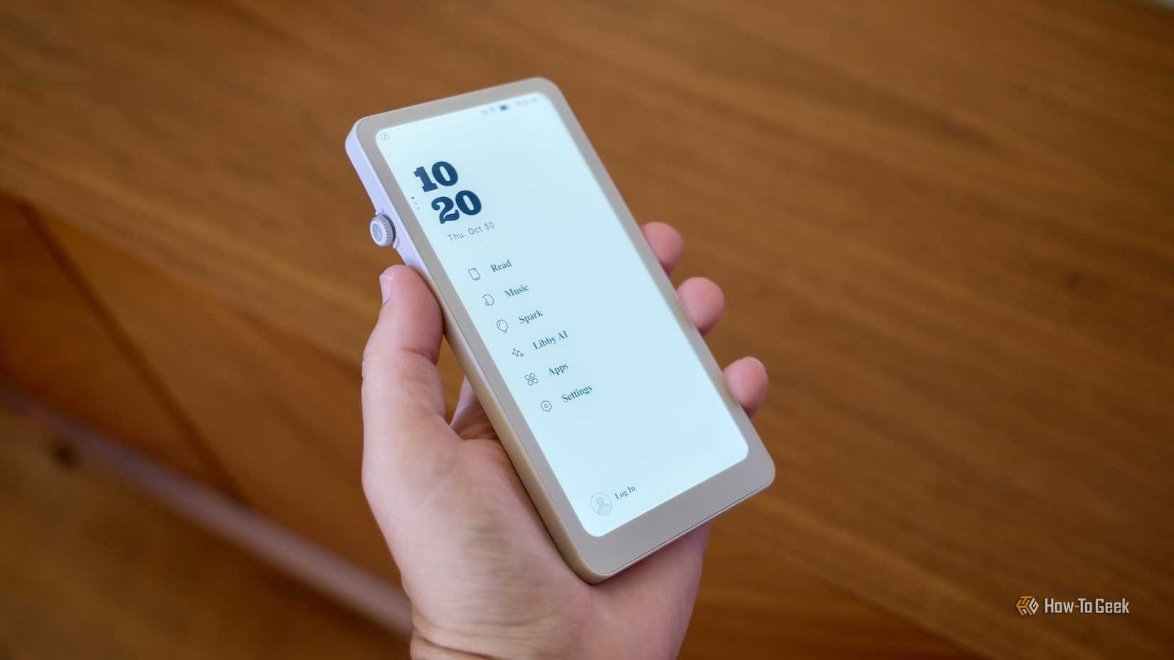 The home screen of the Durobo Krono is minimal.